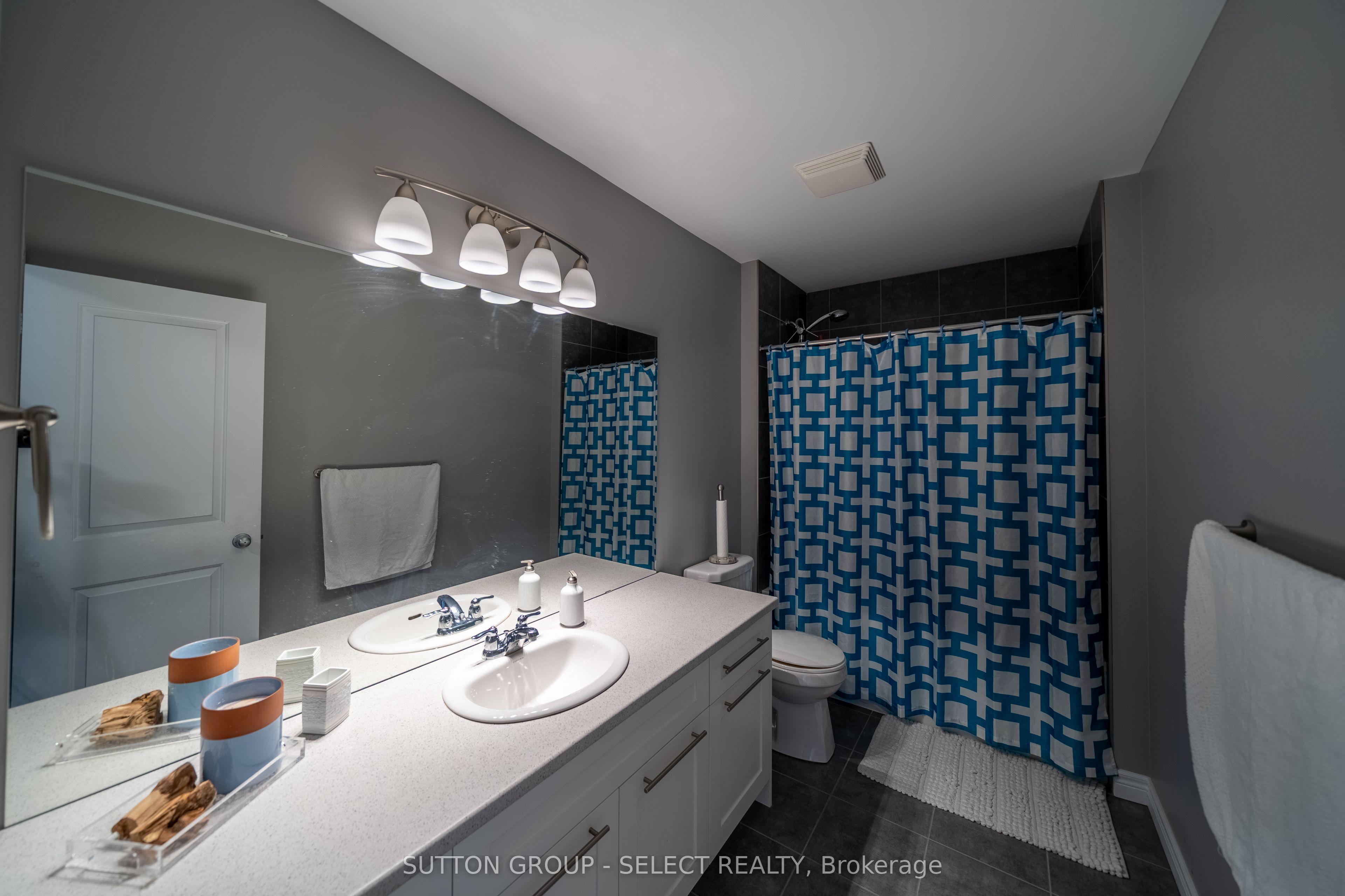 1825 Couldridge Way Property Photo 18