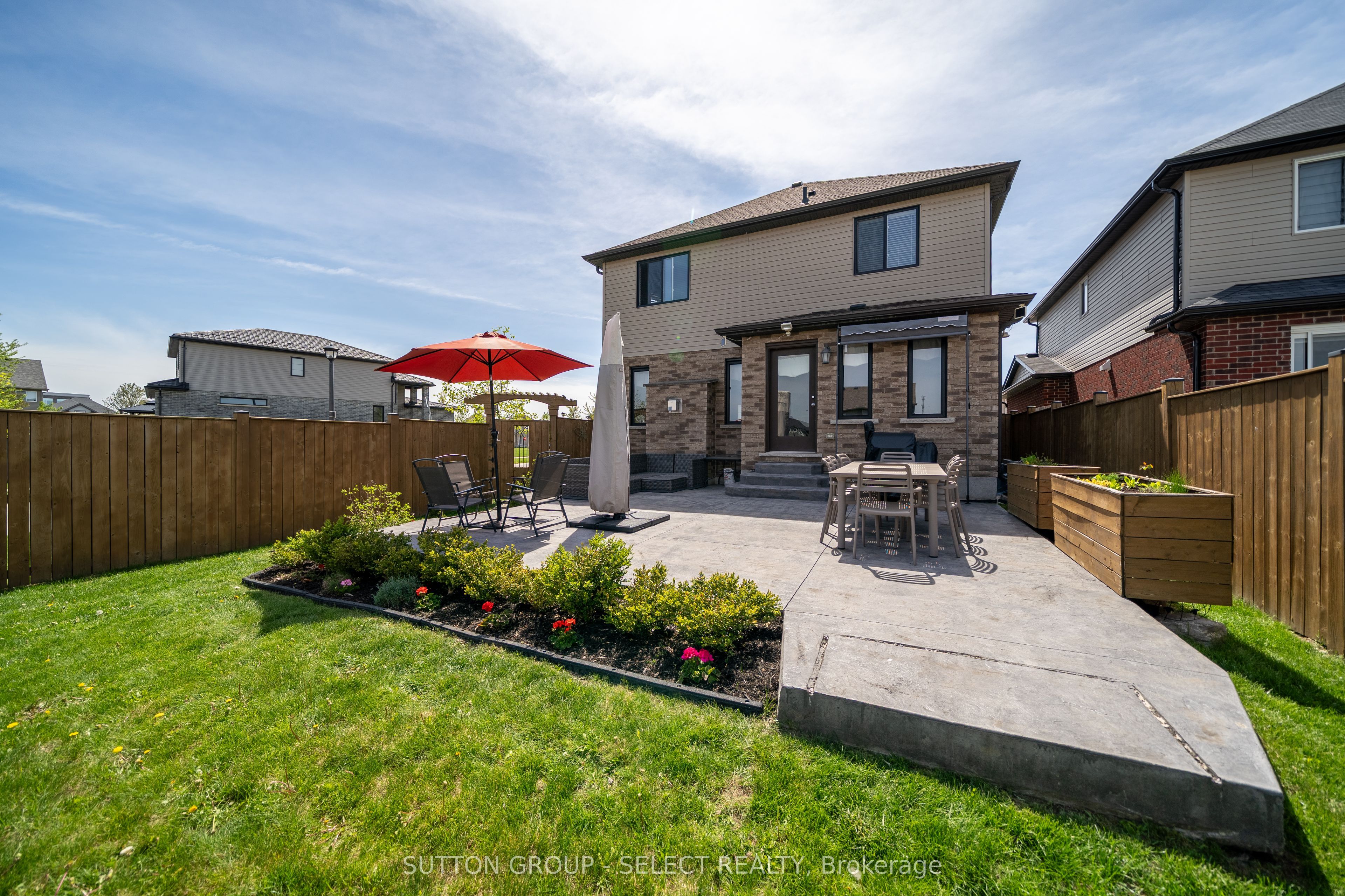 1825 Couldridge Way Property Photo 29