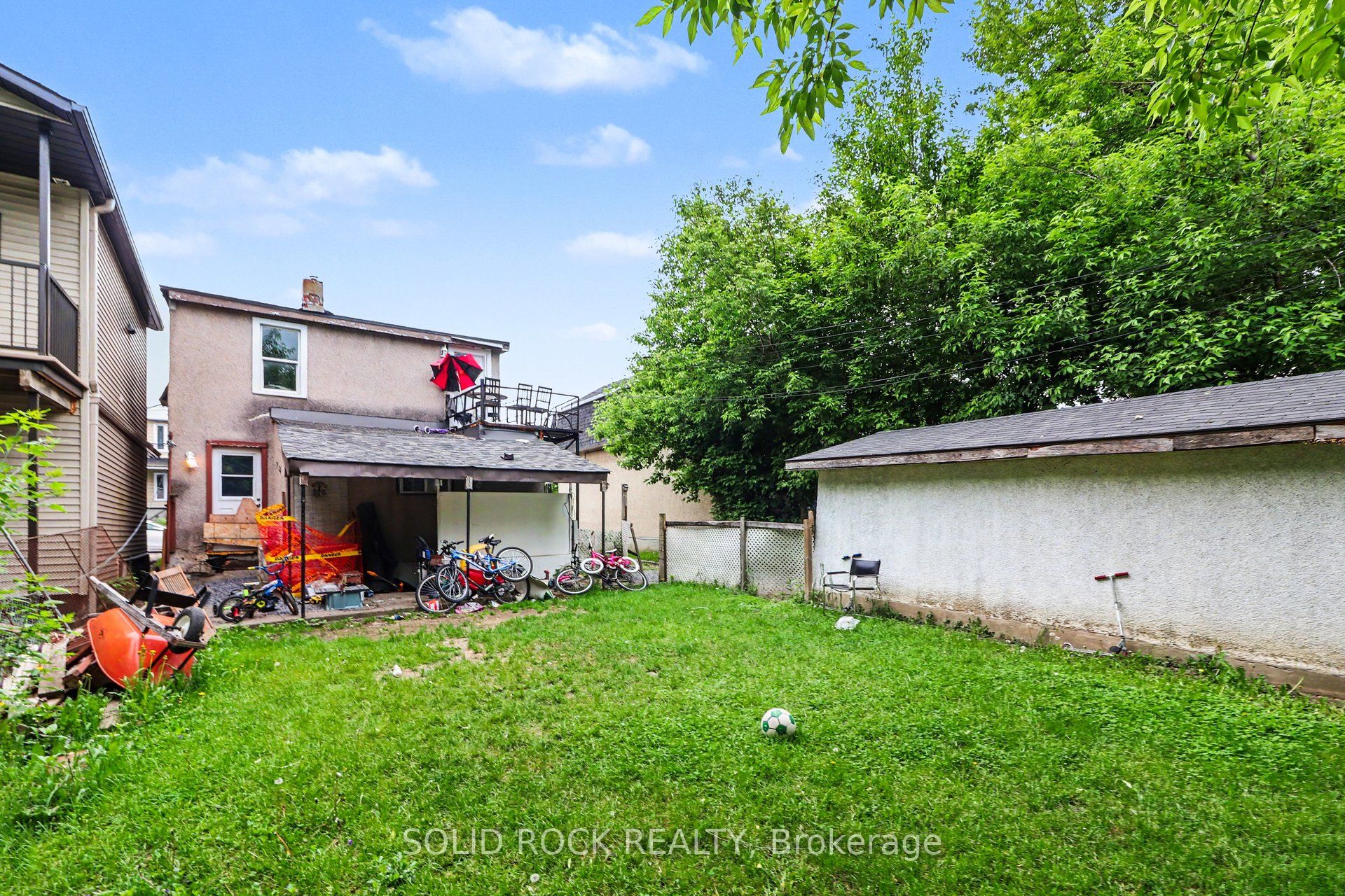 89 Marier Avenue Property Photo 7