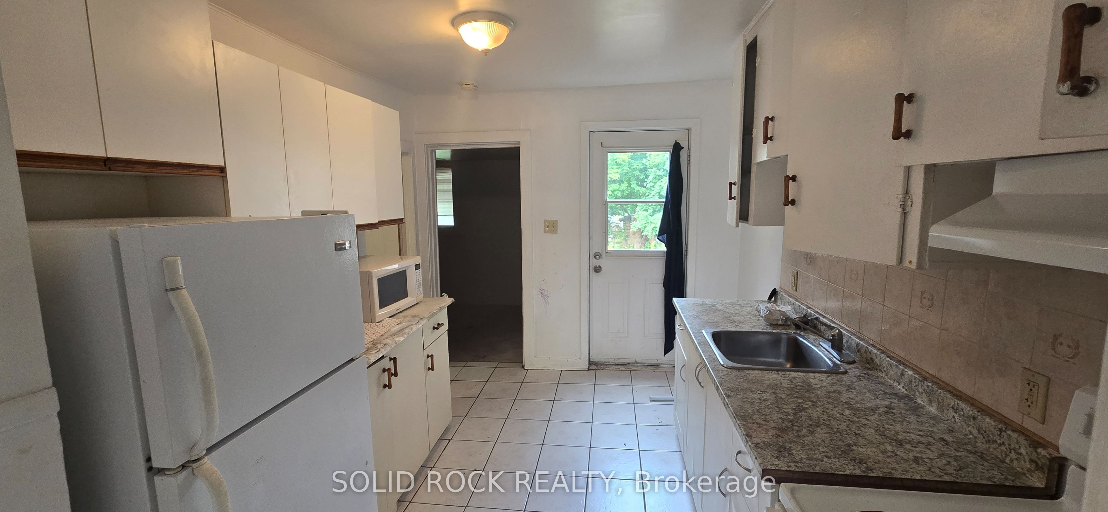 89 Marier Avenue Property Photo 11