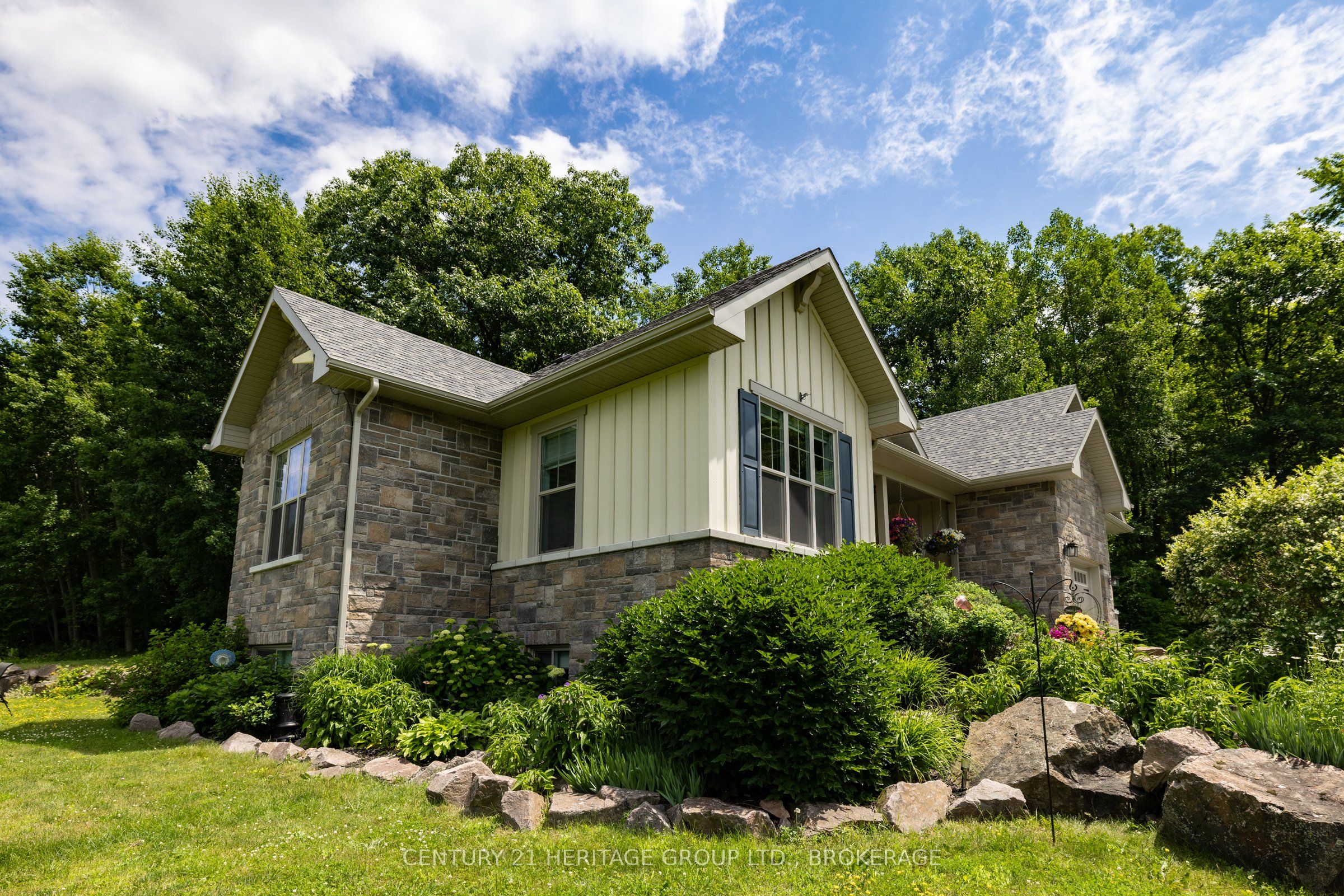 1071 Cranberry Cove Lane Property Photo 4