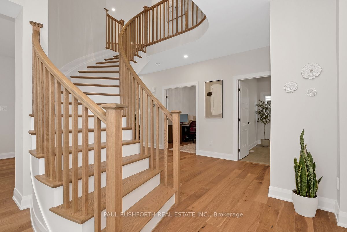 970 Islington Way Property Photo 6