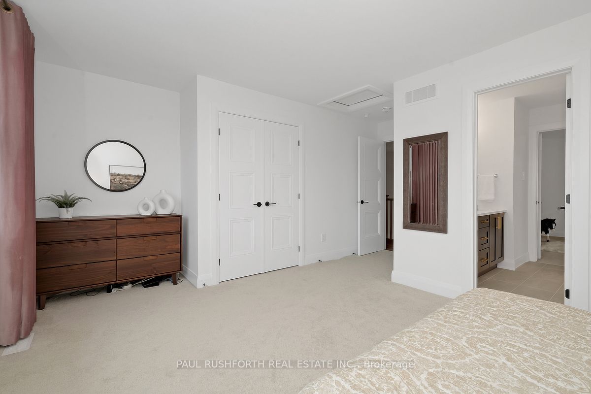 970 Islington Way Property Photo 34