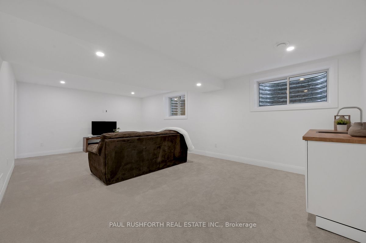 970 Islington Way Property Photo 38