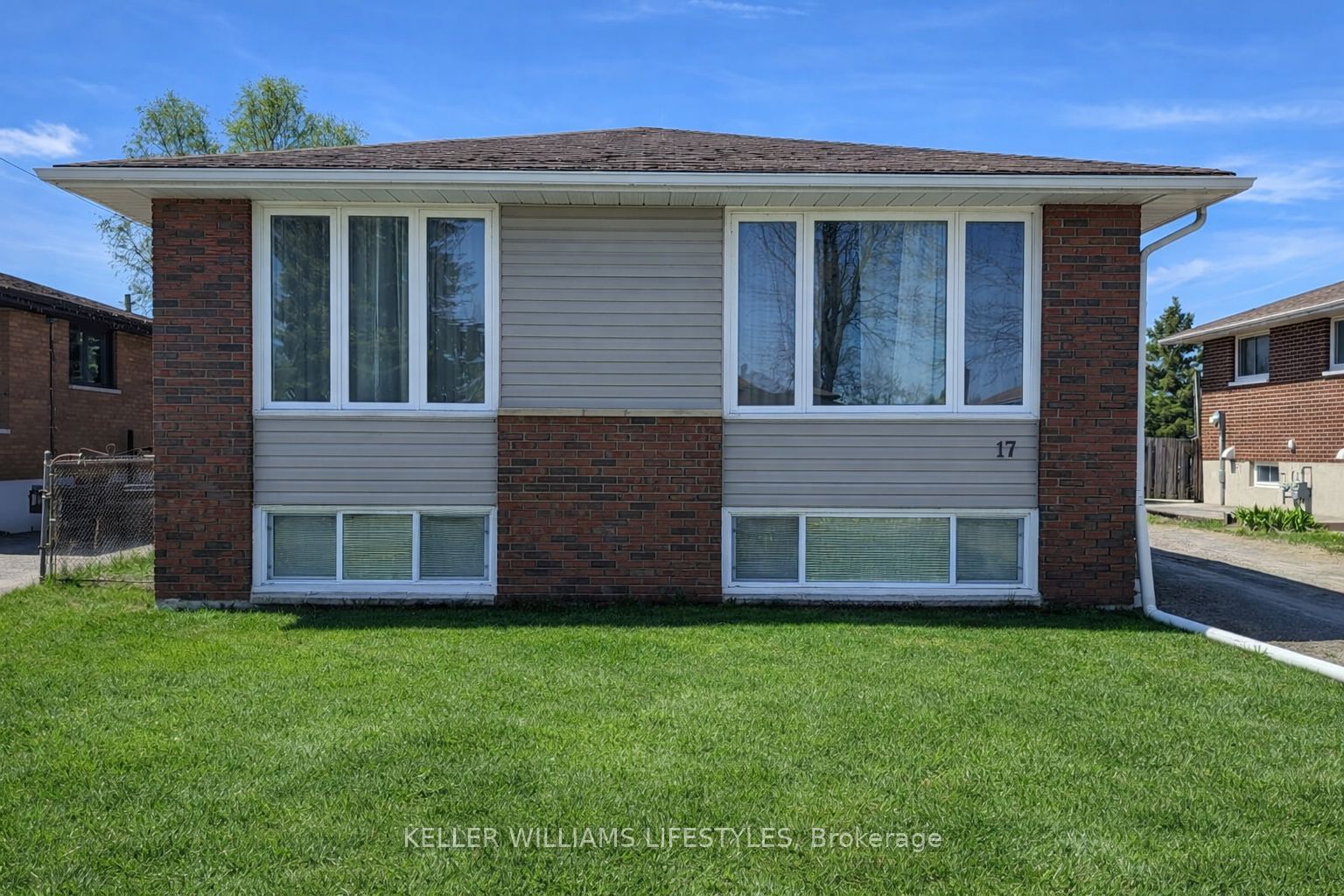 17 Nightingale Drive Property Photo 2