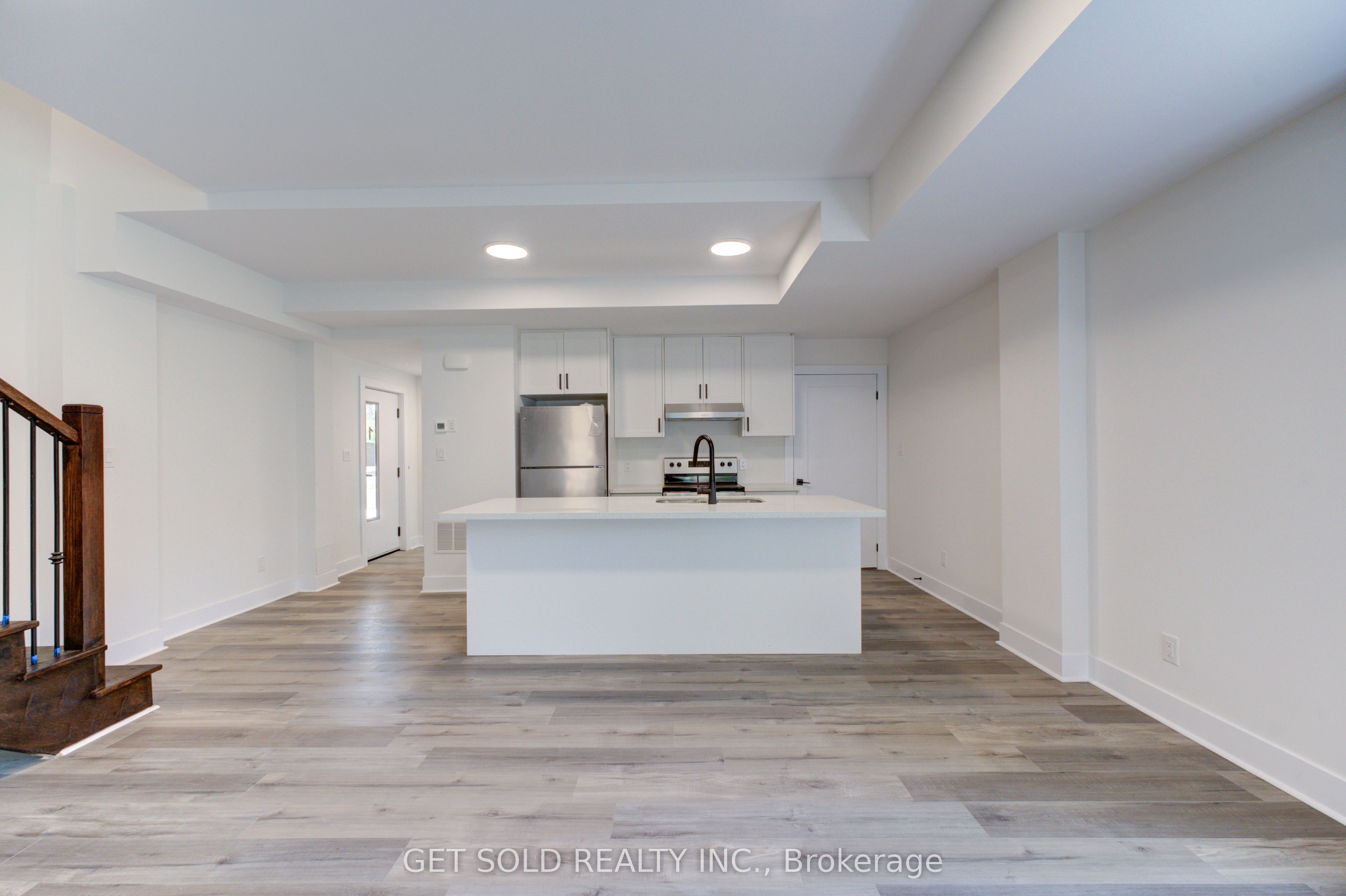6701 Thorold Stone Road 1 Property Photo 4