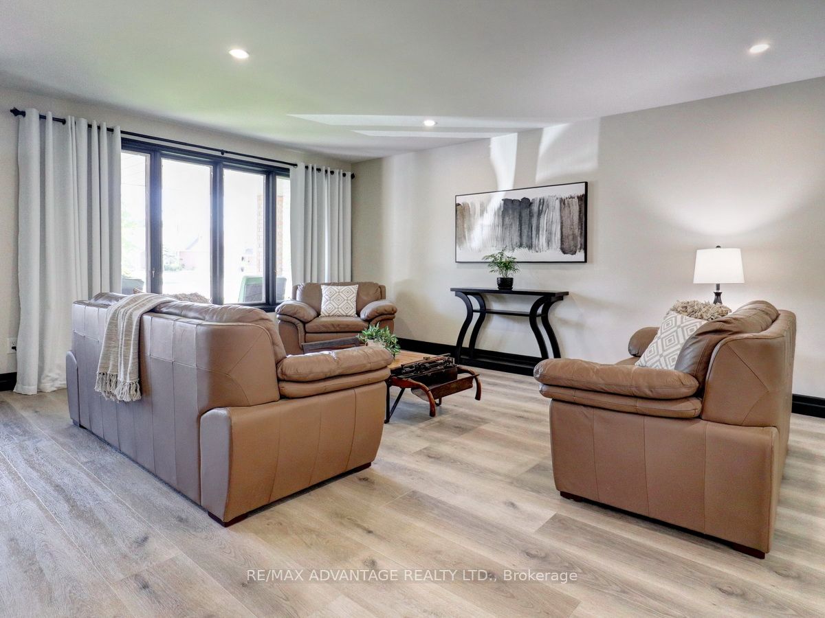 43 Lynngate Grove Property Photo 10