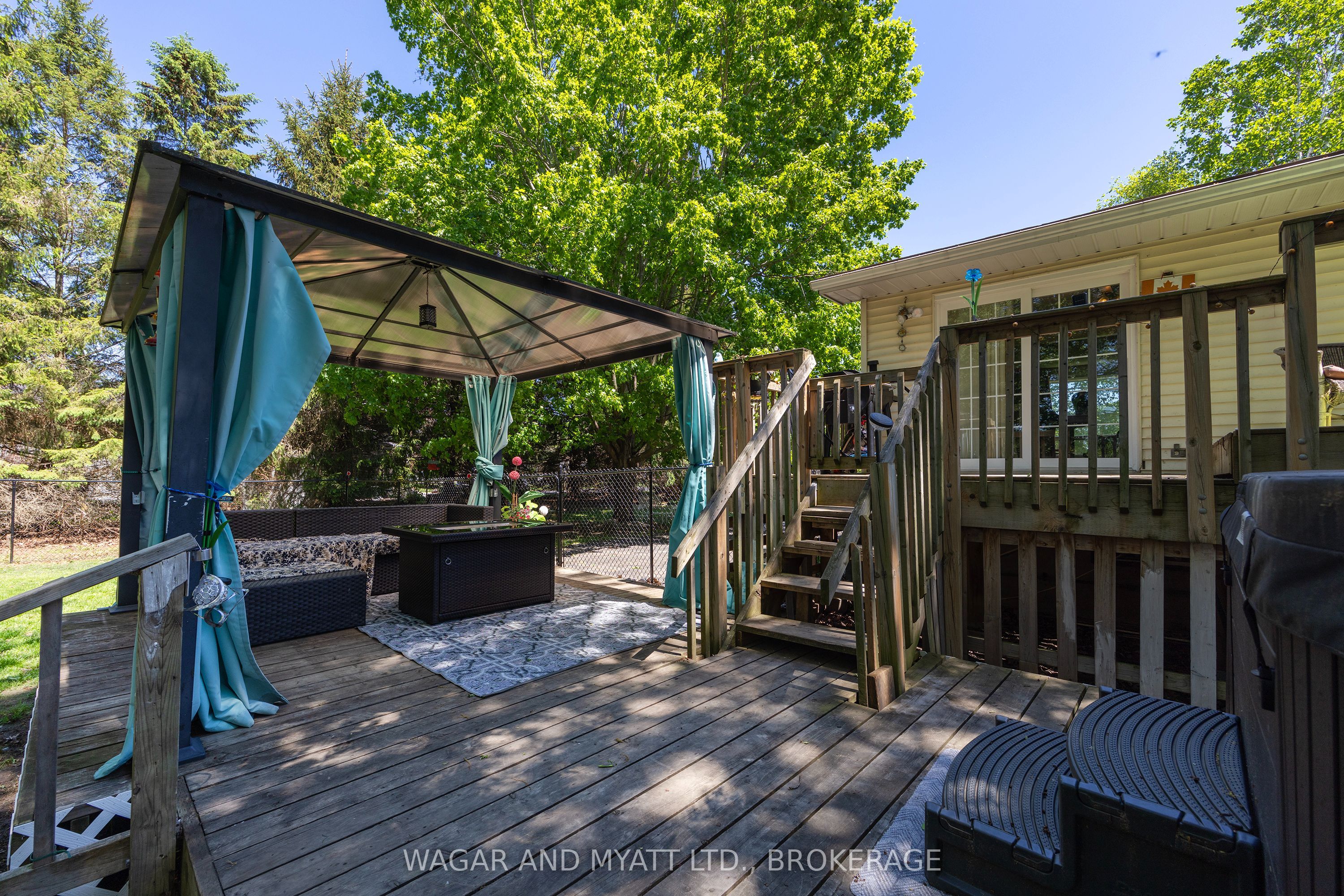 39 Riverview Drive Property Photo 13
