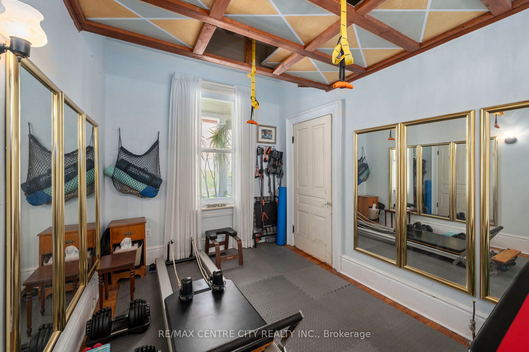 337 George Street Property Photo 13