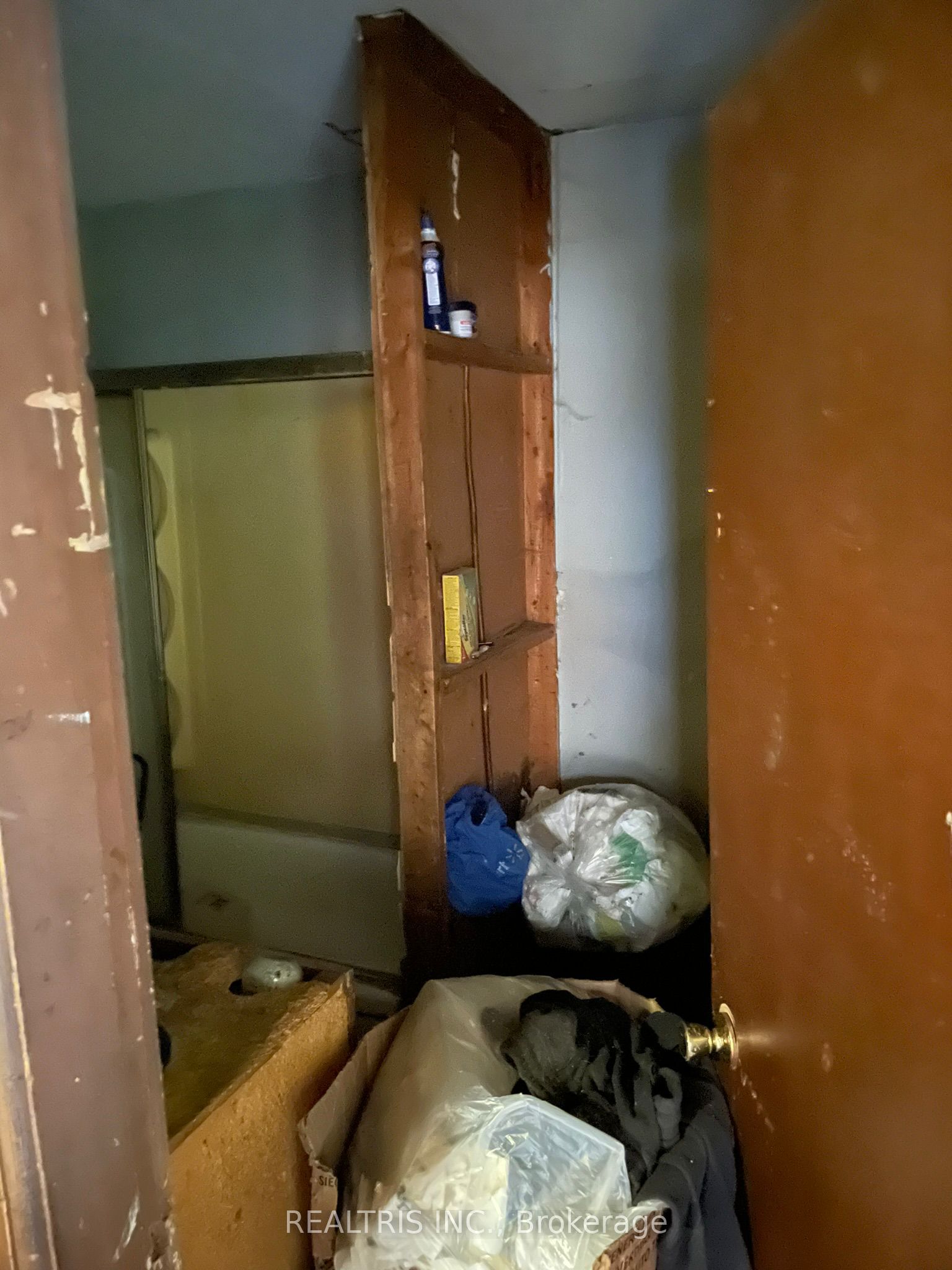 682419 260 Side Road Property Photo 11