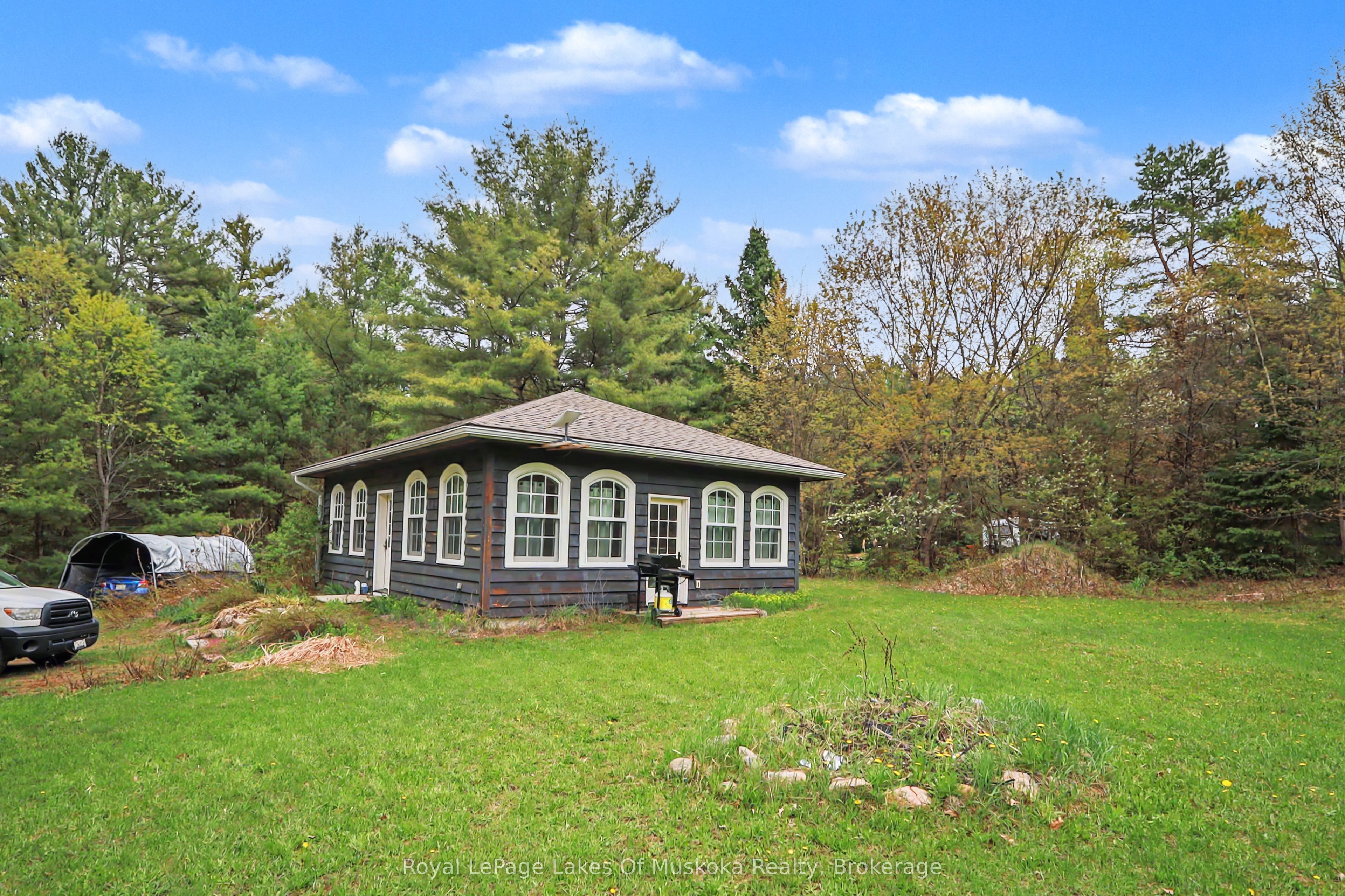 1003 Kelly Road Property Photo 33