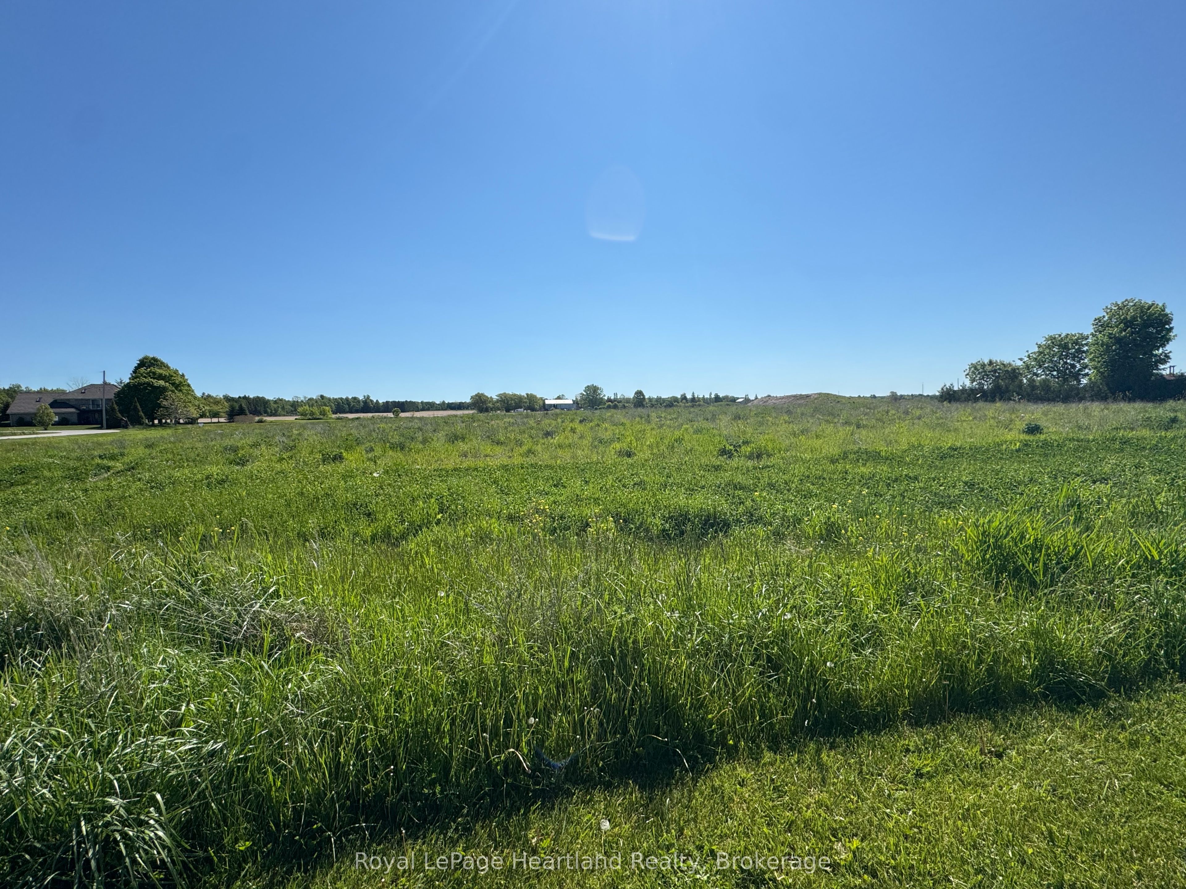 Part 7 Fullerview Drive Property Photo 7