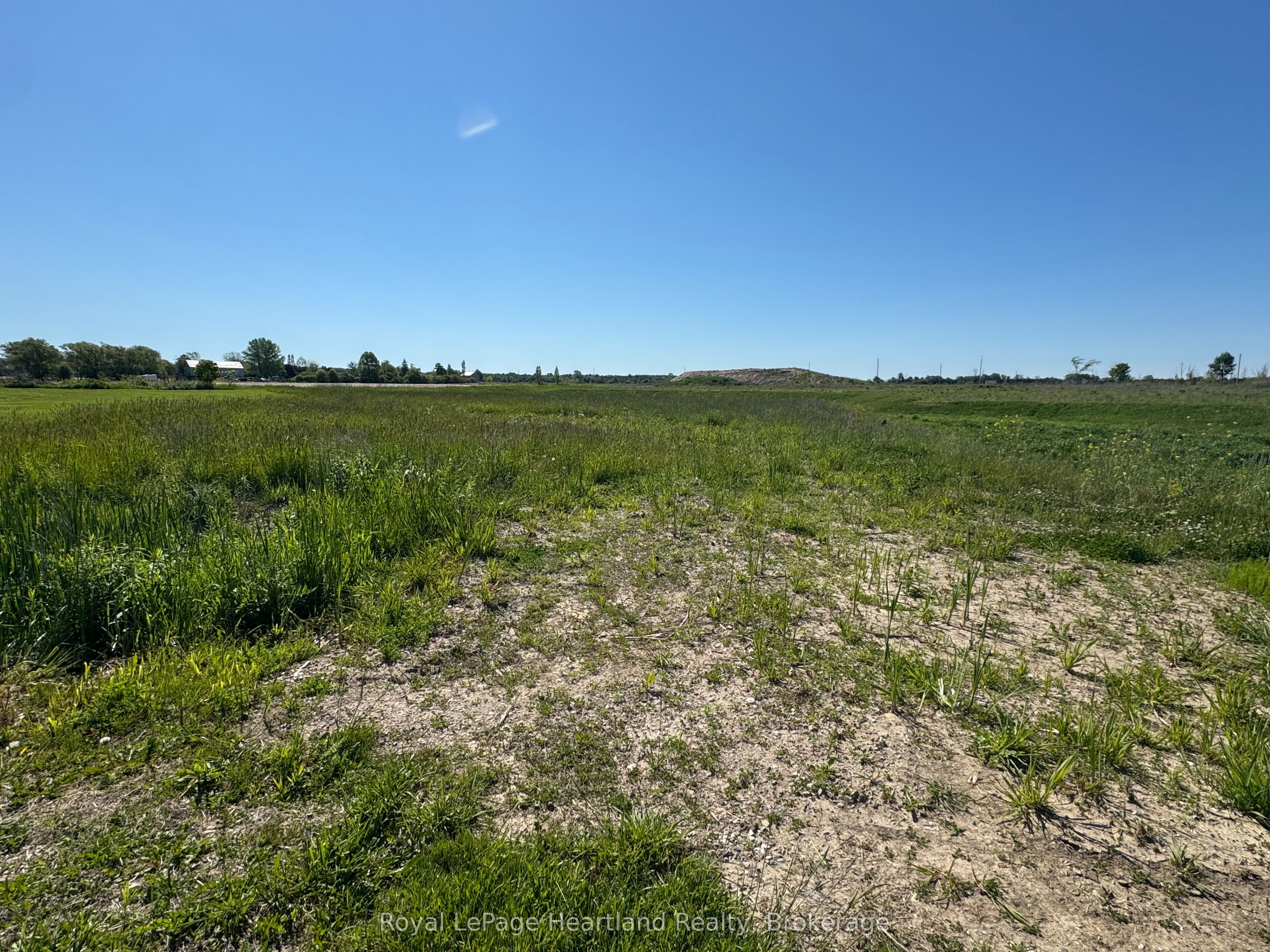 Part 8 Fullerview Circle Property Photo 1