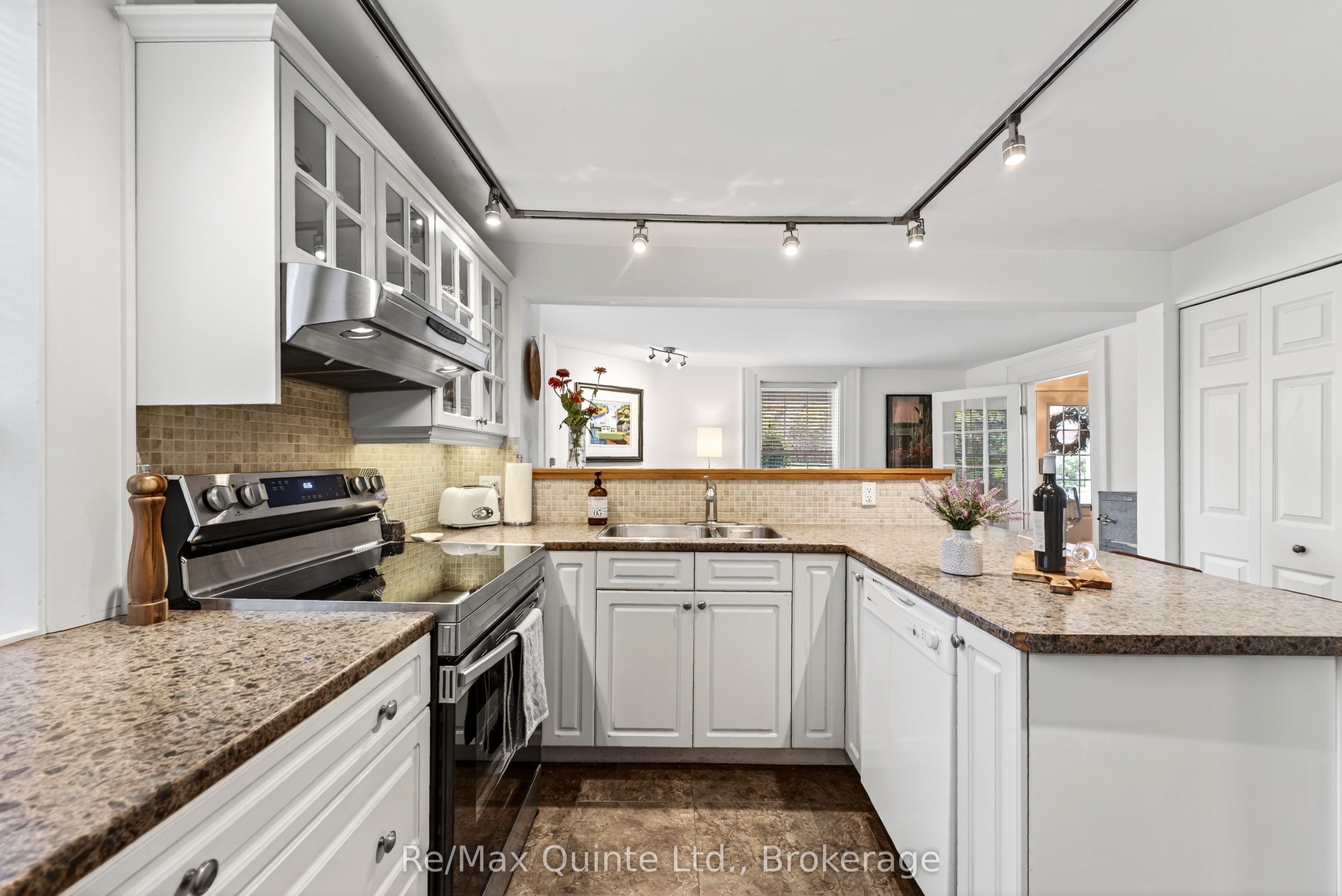 15 Talbot Street Property Photo 13