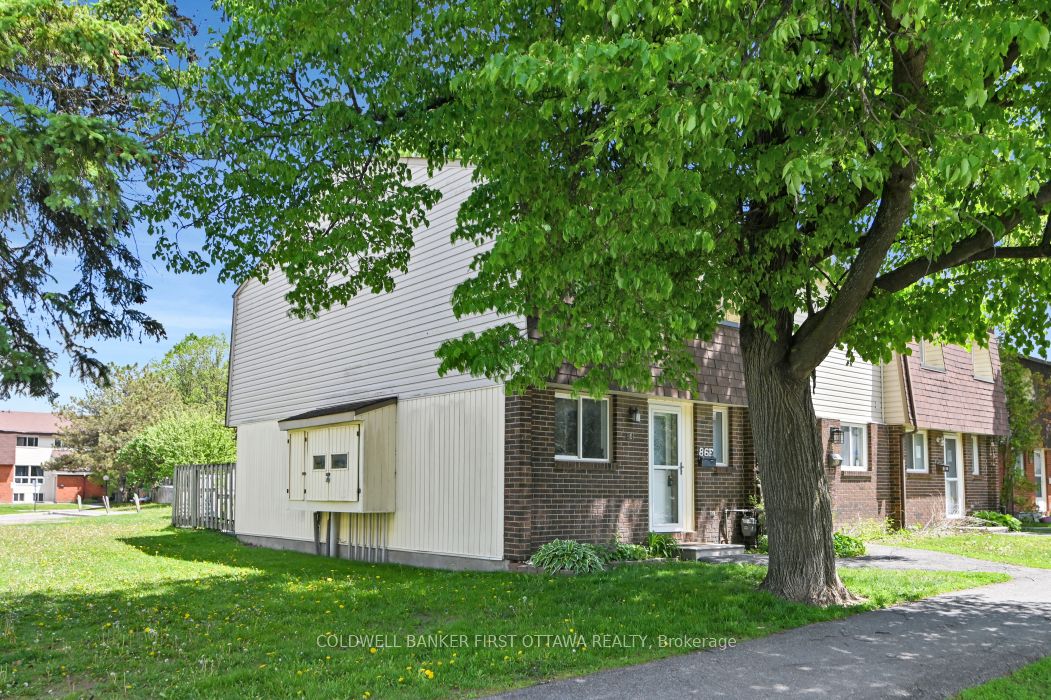 86f Seyton Drive Property Photo 3