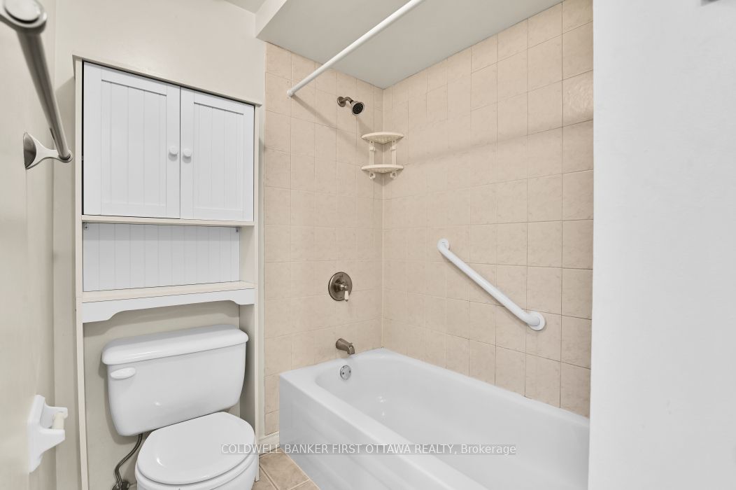 86f Seyton Drive Property Photo 19