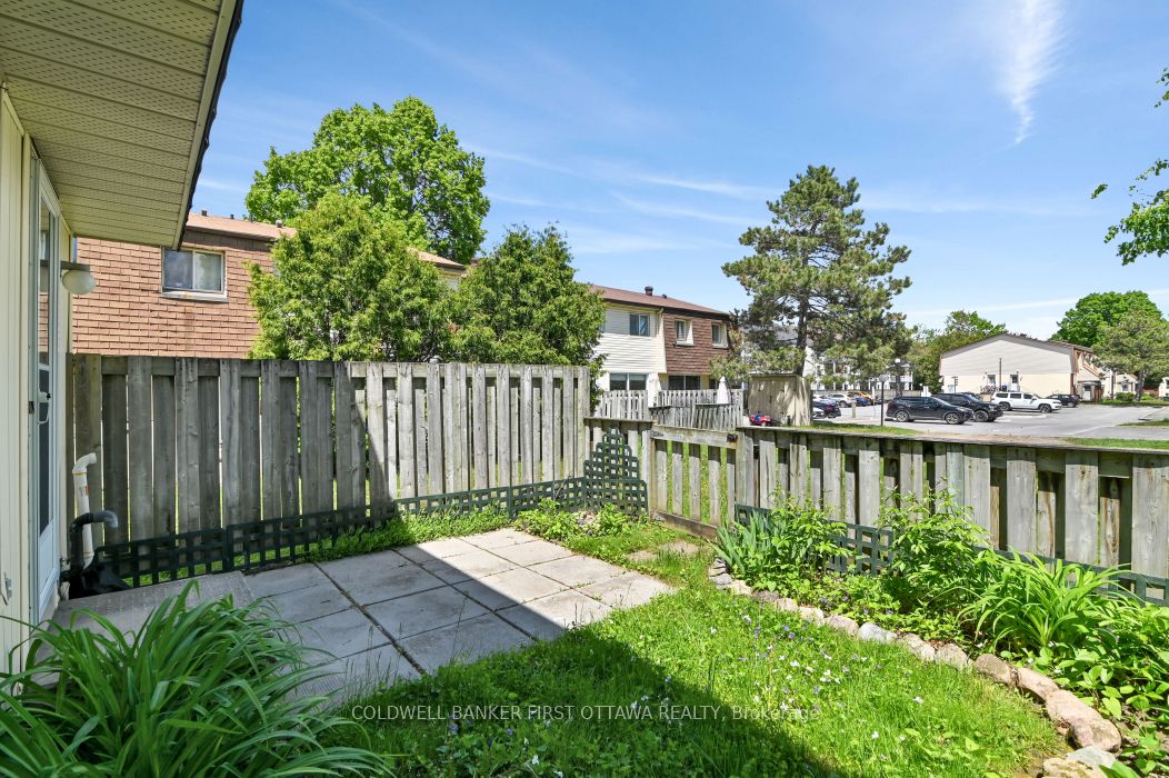 86f Seyton Drive Property Photo 33