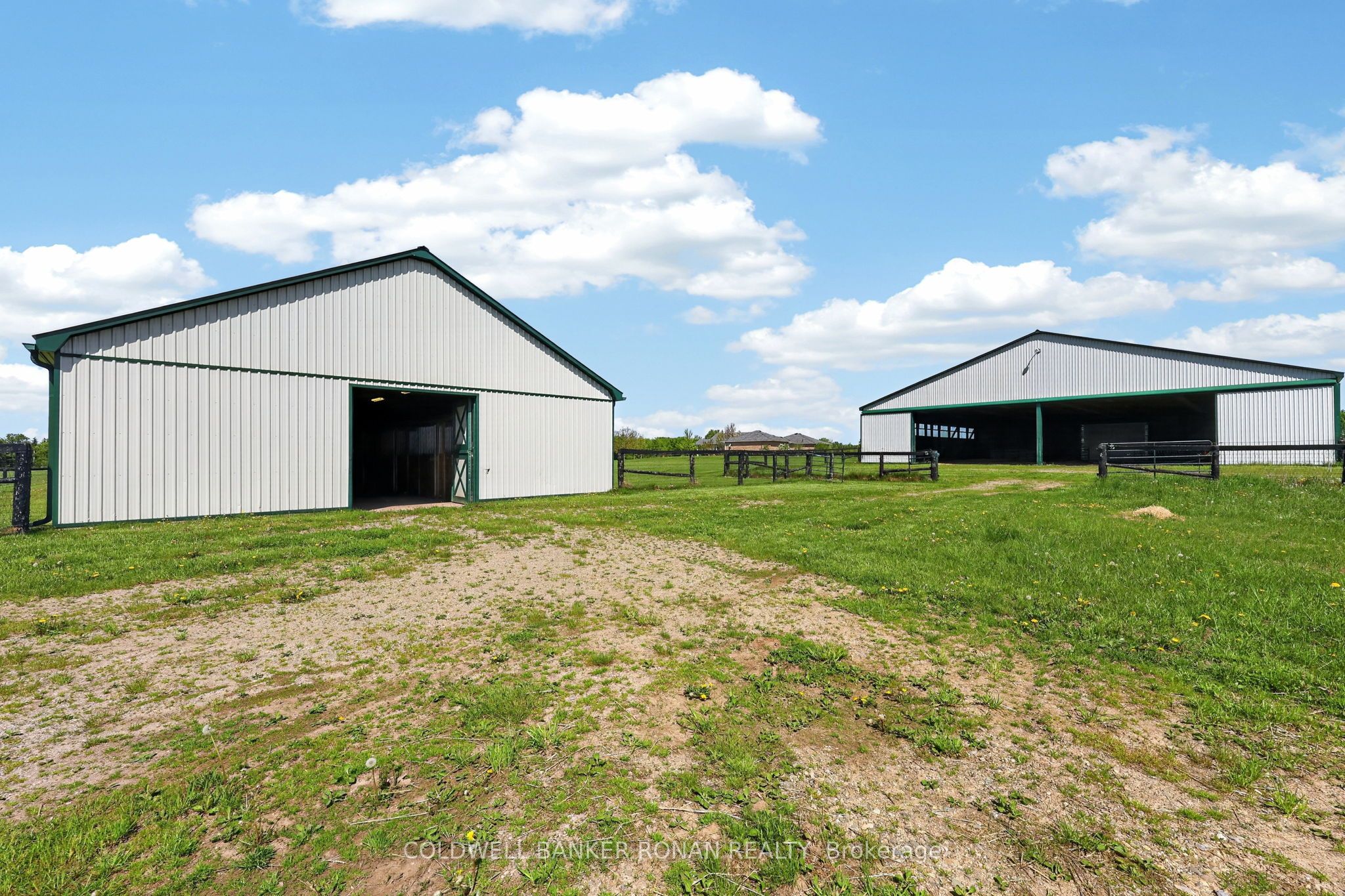 893053 Sixth Line Ehs Property Photo 5