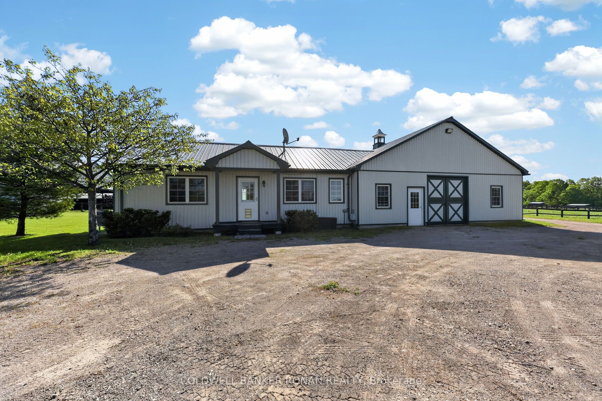 893053 Sixth Line Ehs Property Photo 17