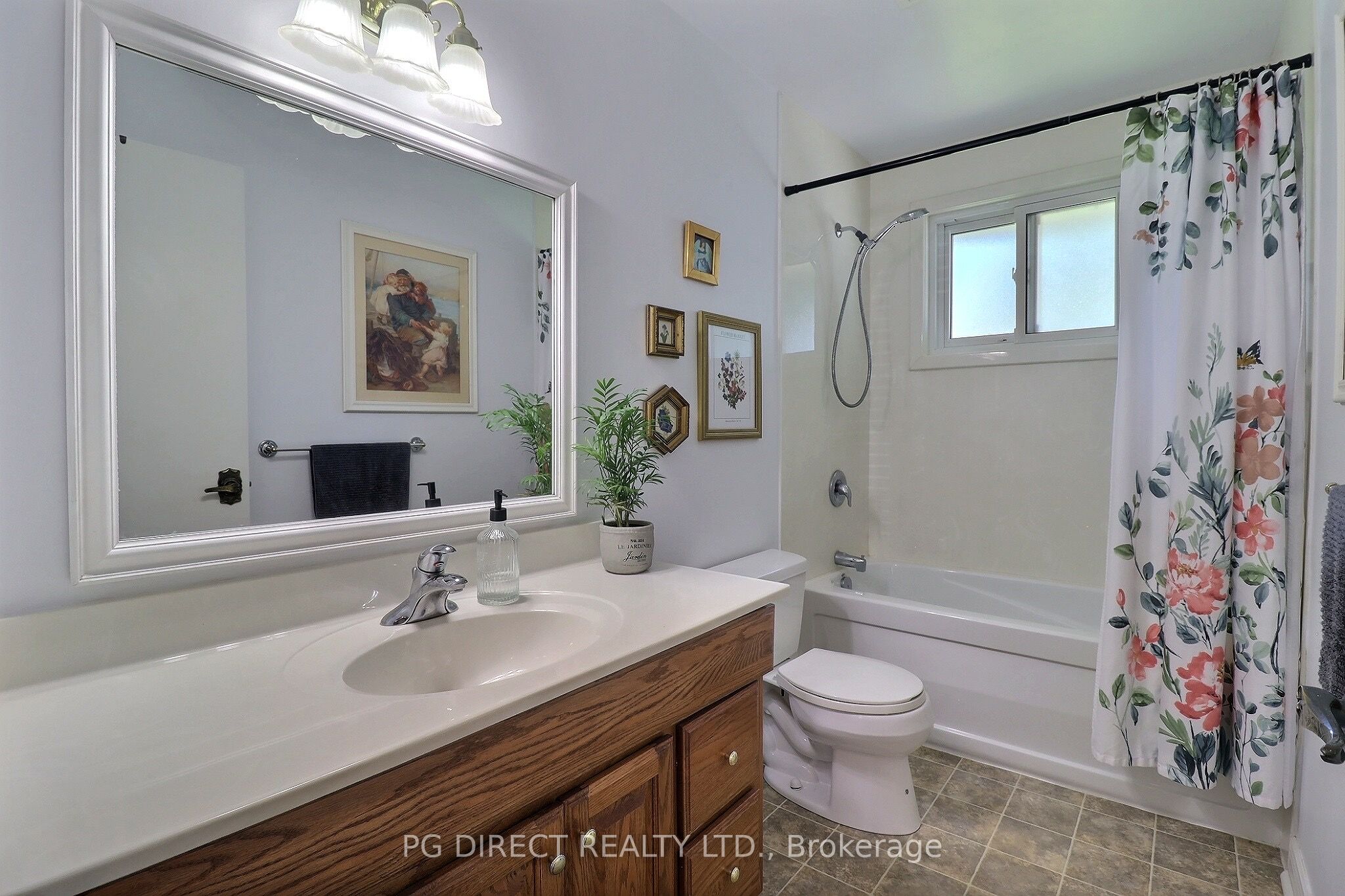 188 Byron Avenue Property Photo 10