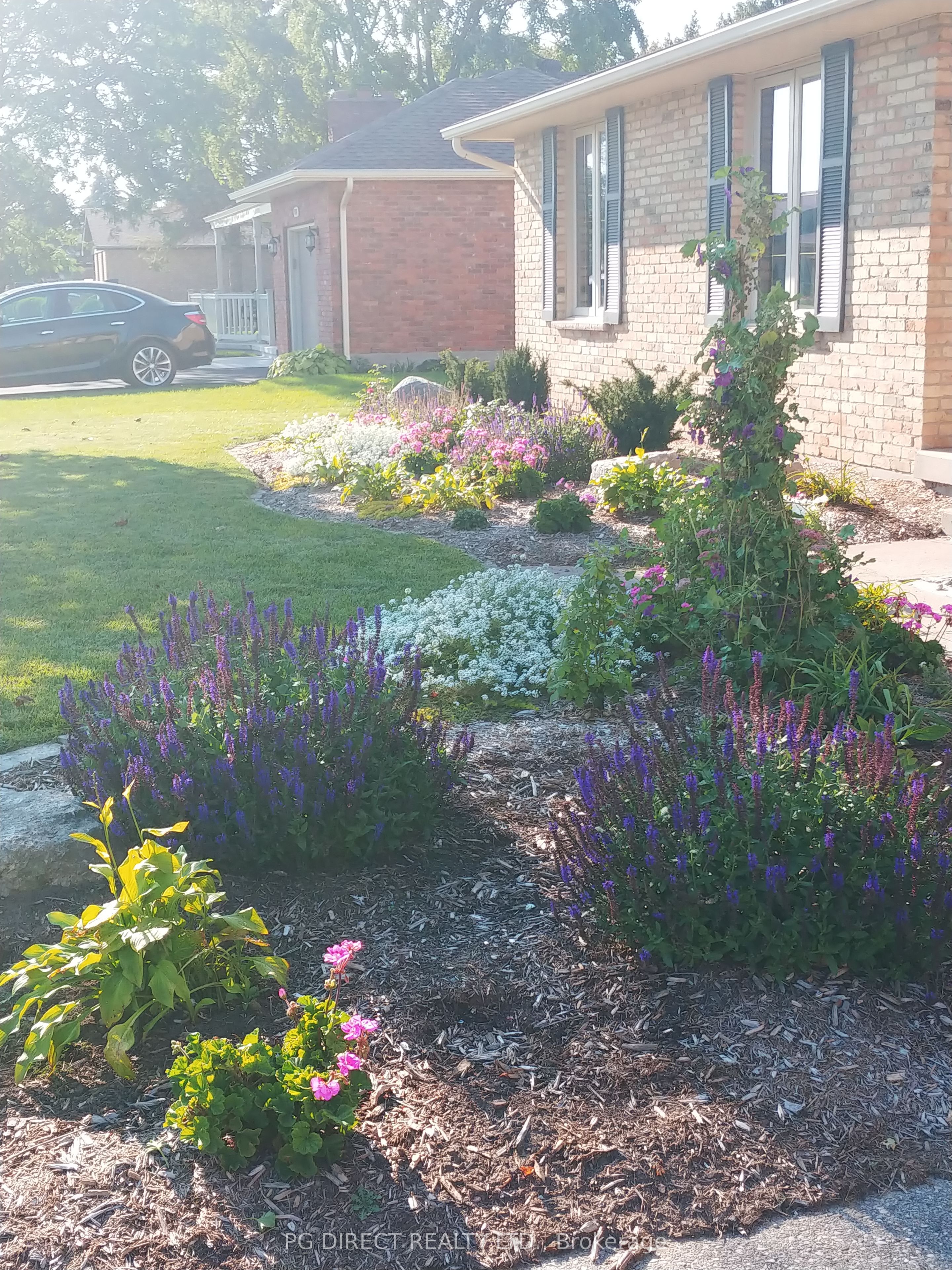 188 Byron Avenue Property Photo 15