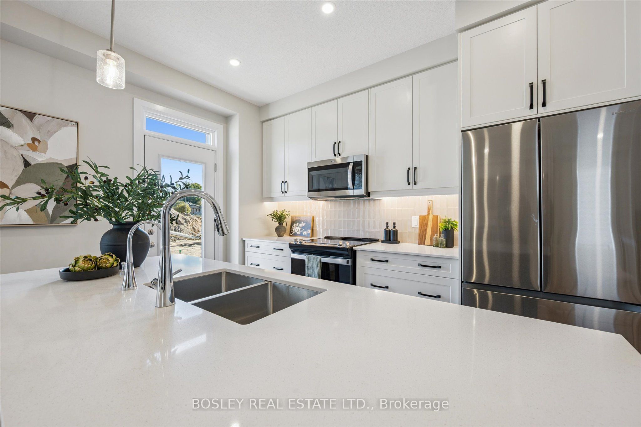 111 Catherine Street Property Photo 8