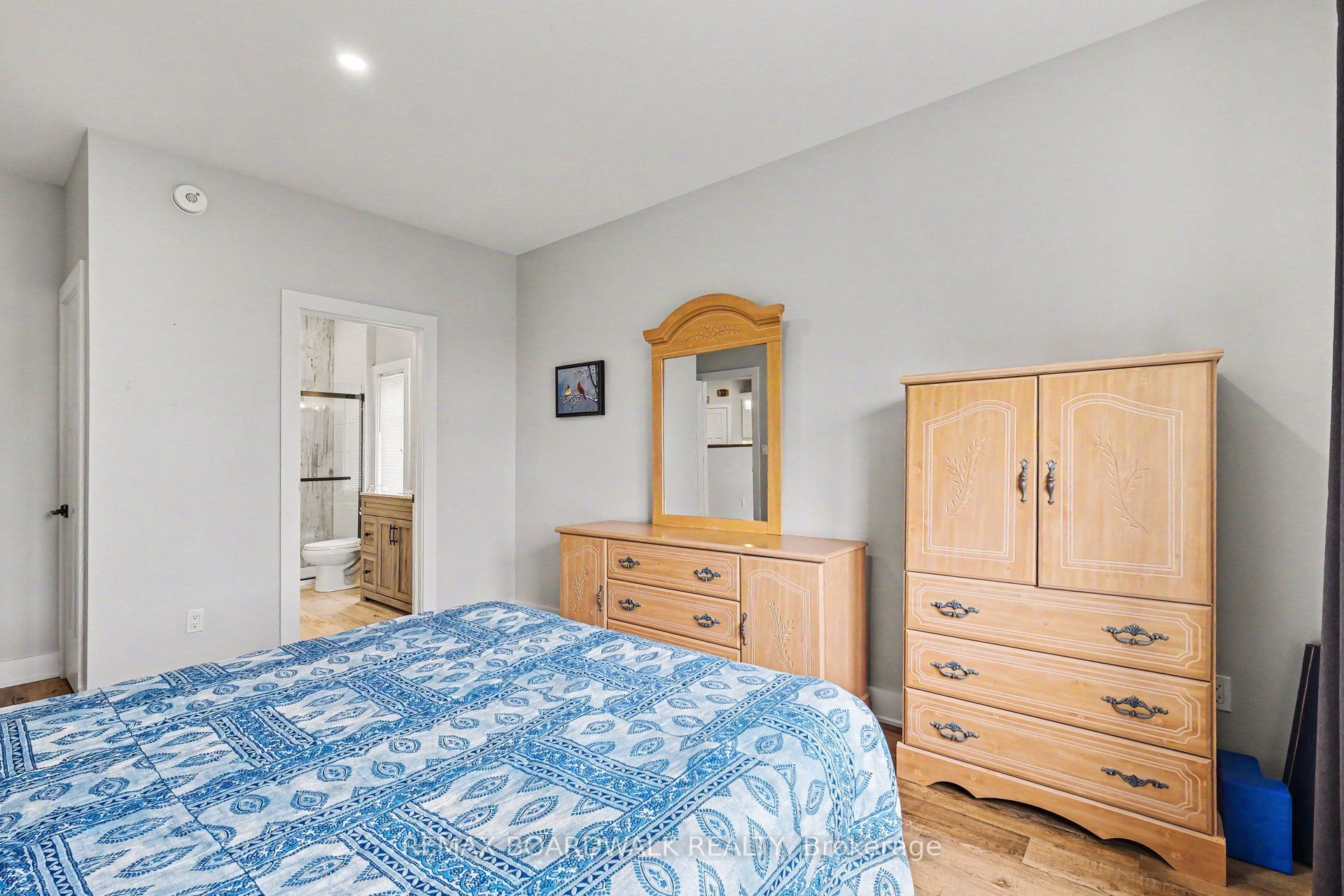58 Adelaide Street Property Photo 13