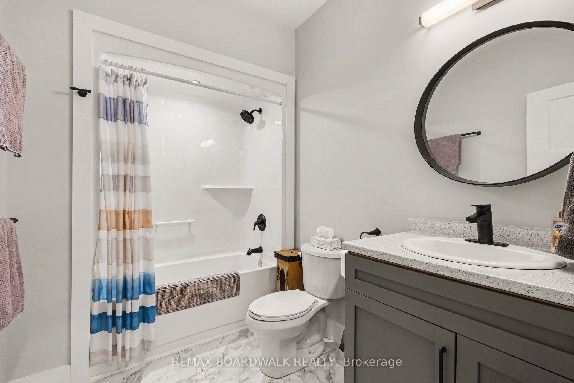 58 Adelaide Street Property Photo 15