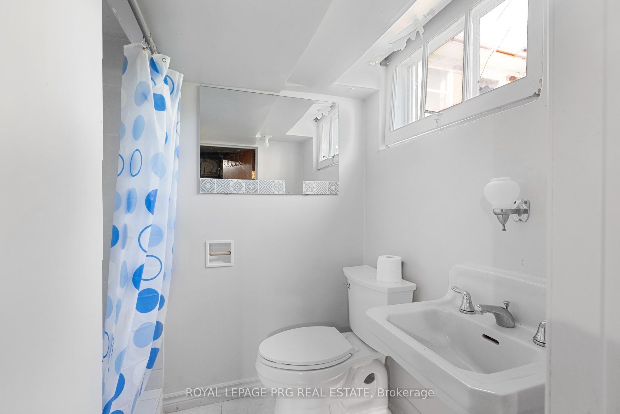 107 Weber Street S Property Photo 19