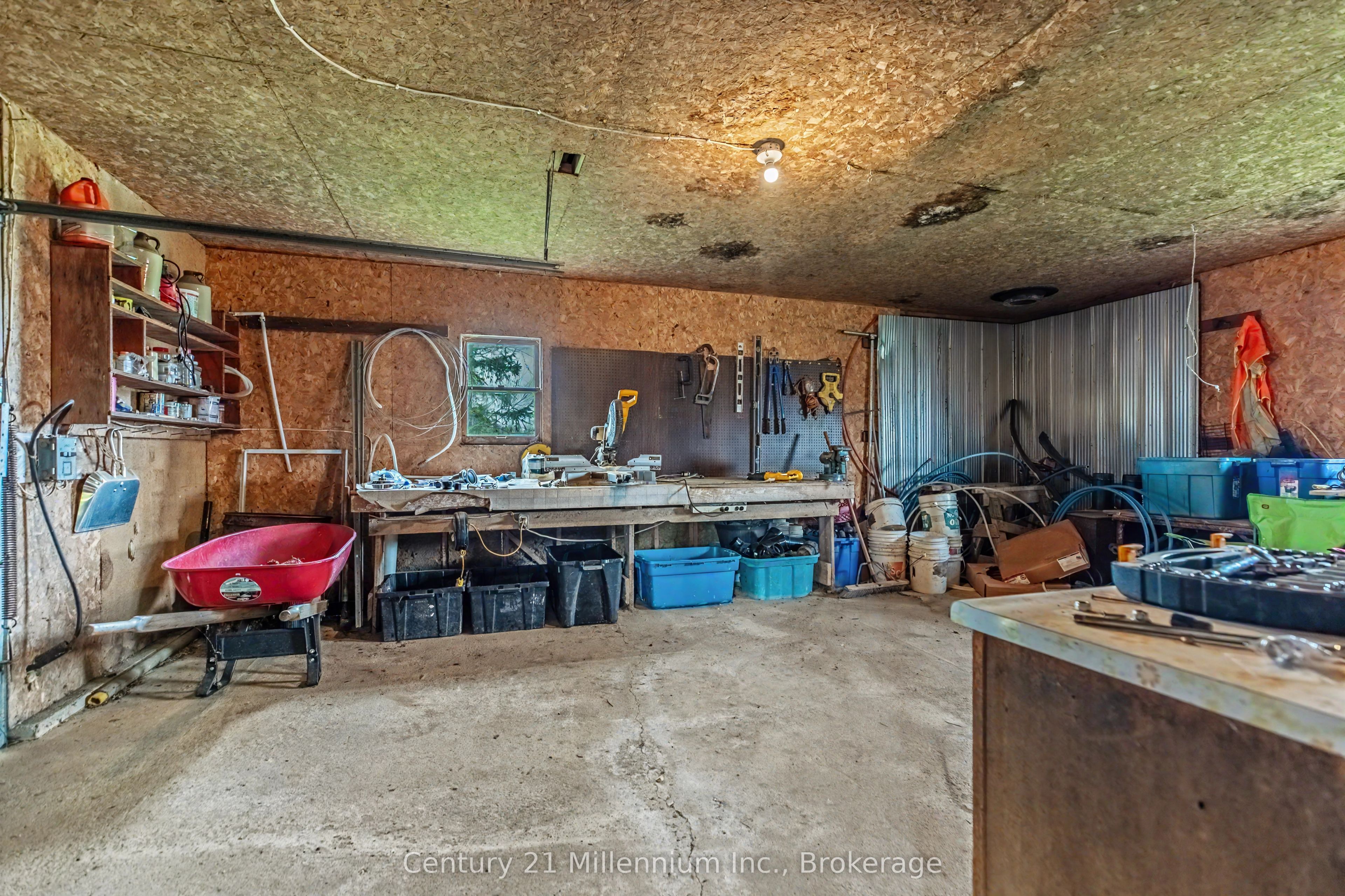 4758 Bruce 3 Road Property Photo 41