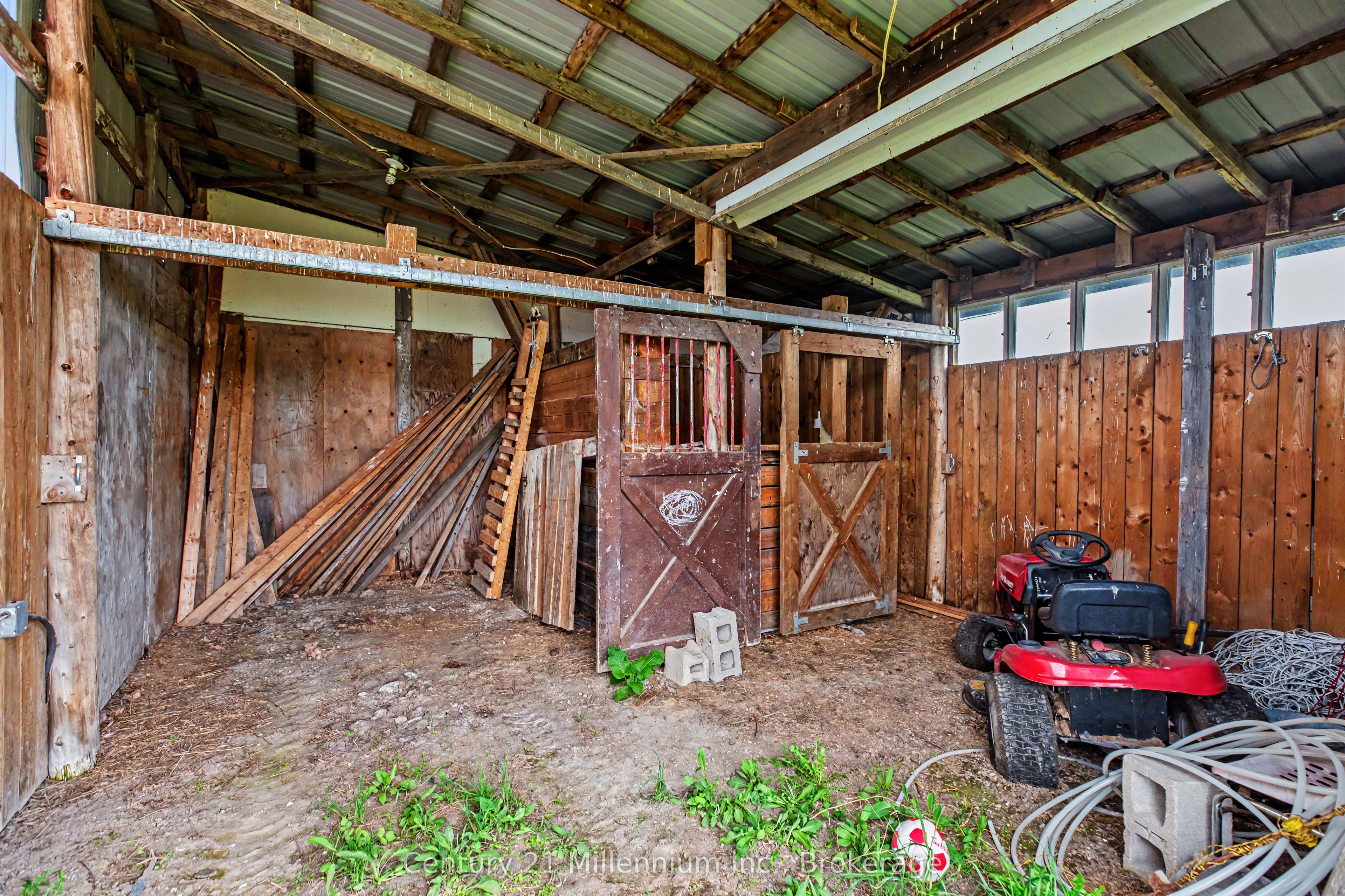 4758 Bruce 3 Road Property Photo 43