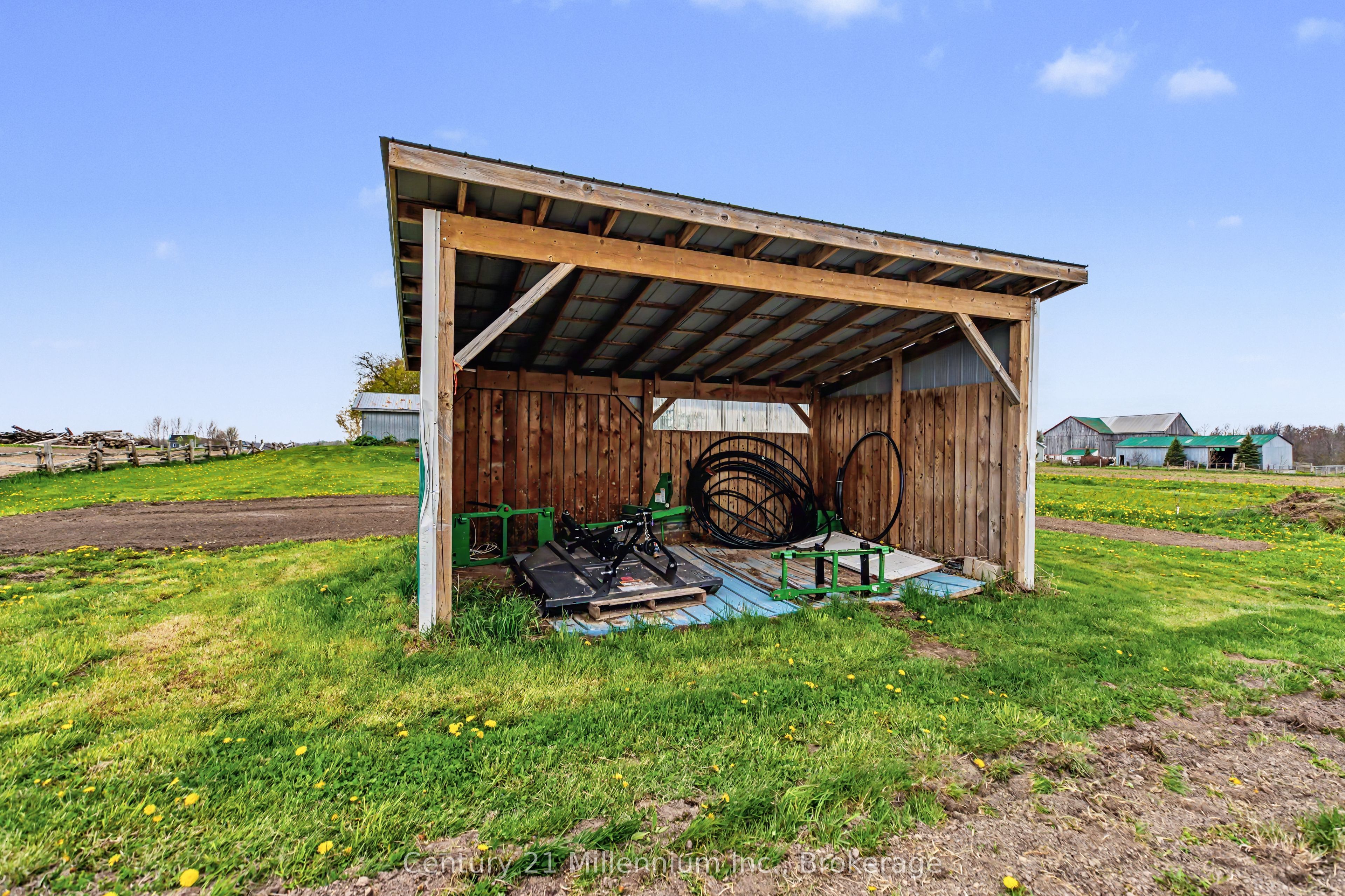 4758 Bruce 3 Road Property Photo 44