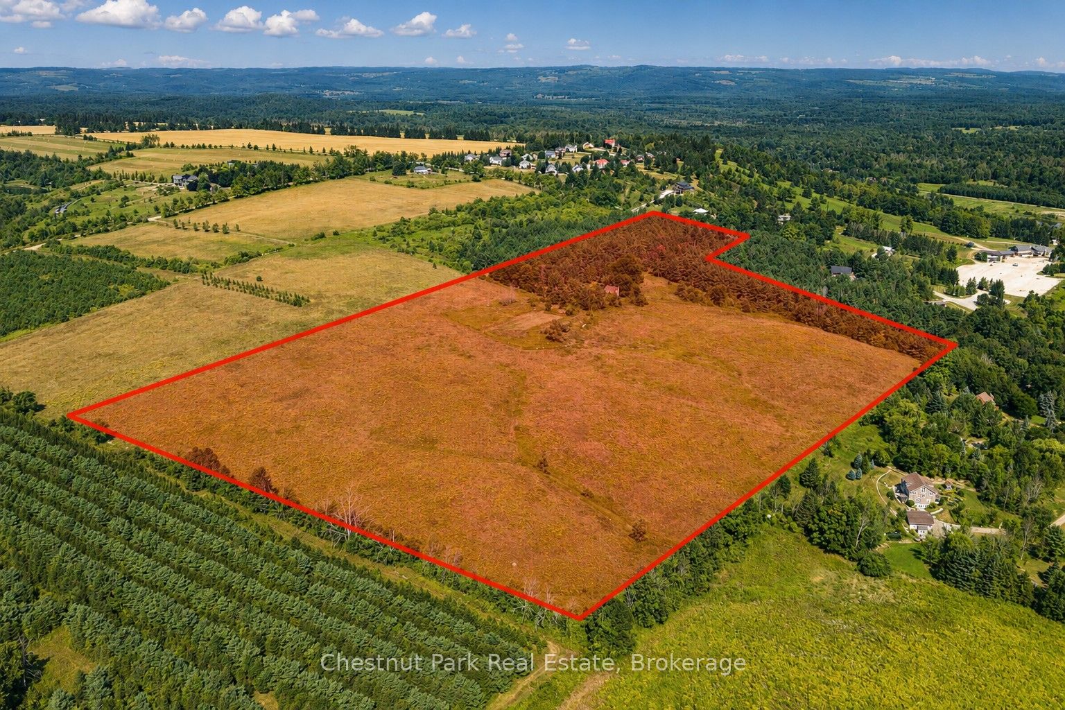 628190 15 SideRd Property Photo 1
