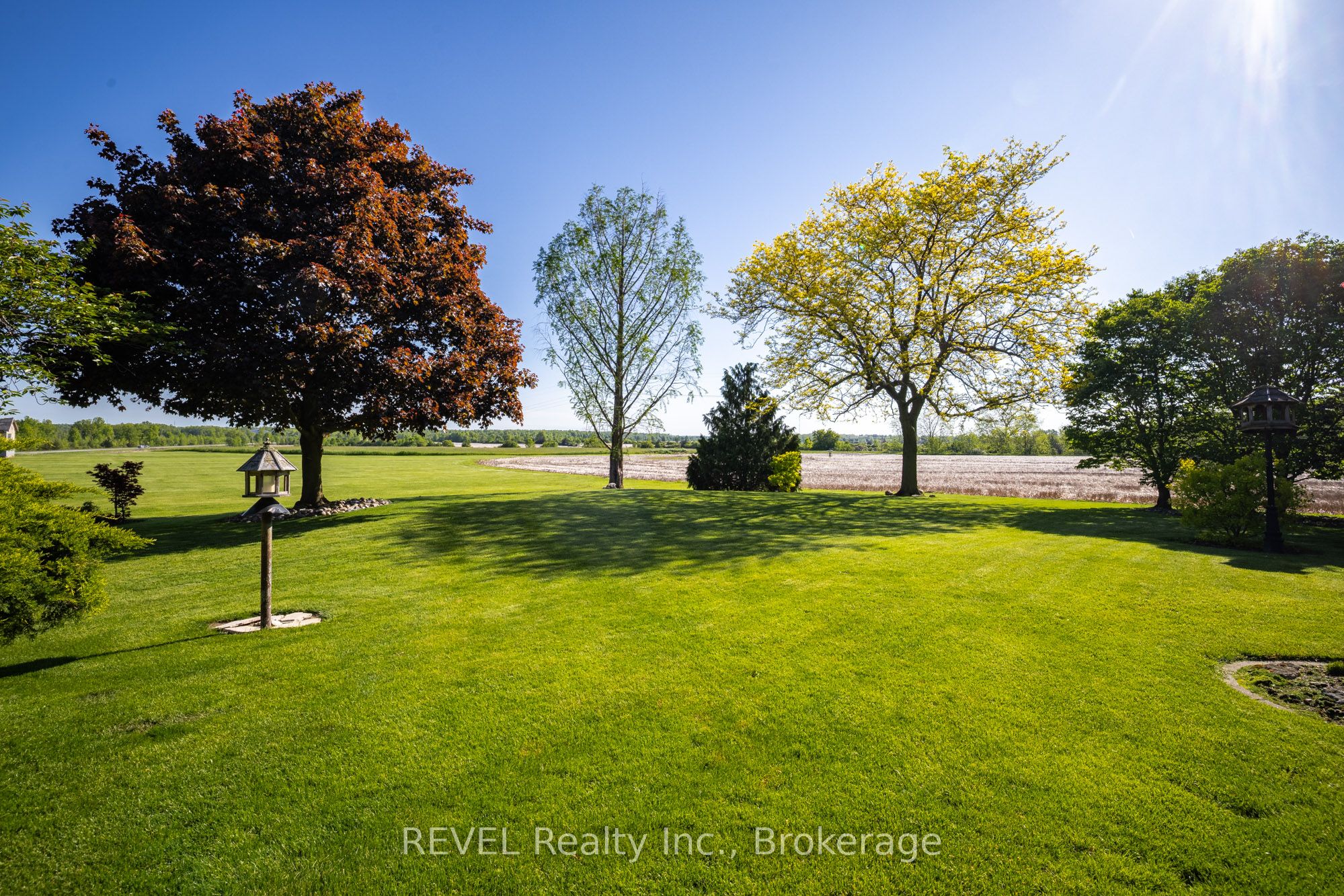 458 Chippawa Road Property Photo 6