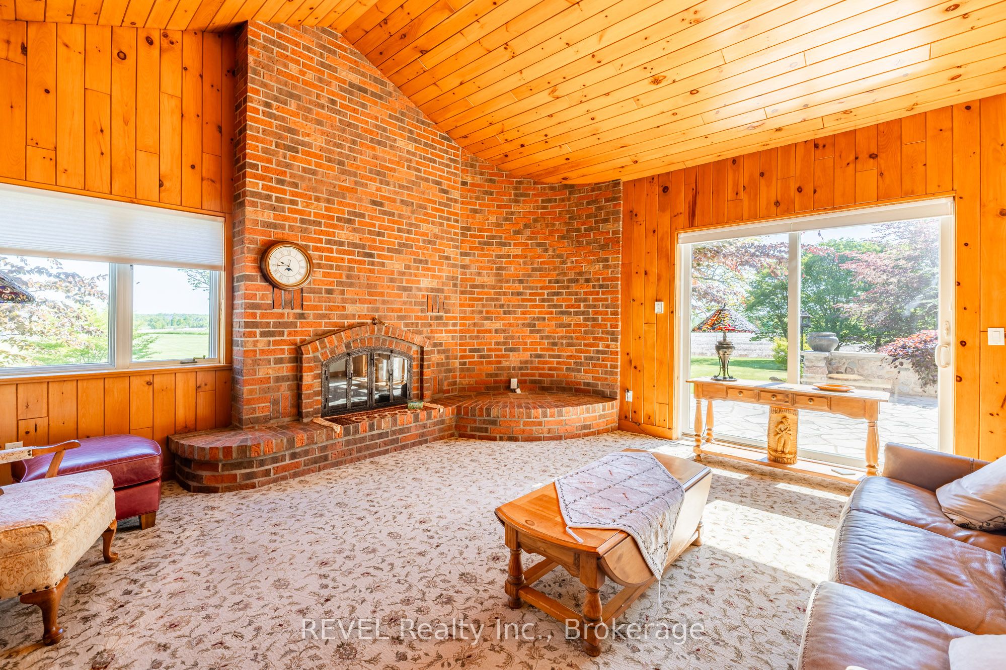 458 Chippawa Road Property Photo 8
