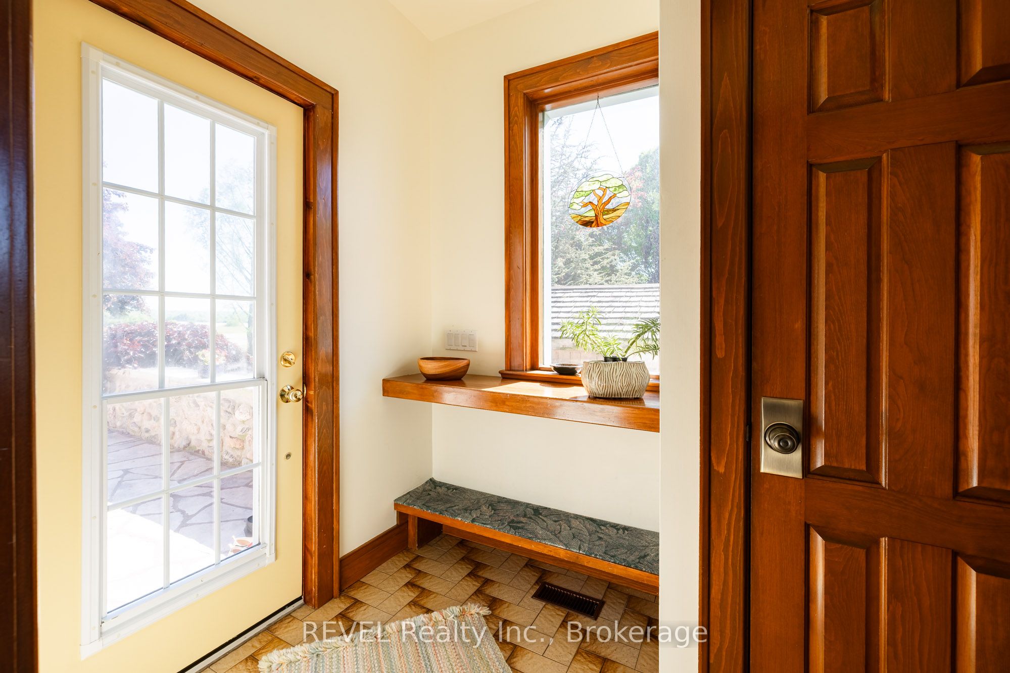 458 Chippawa Road Property Photo 14