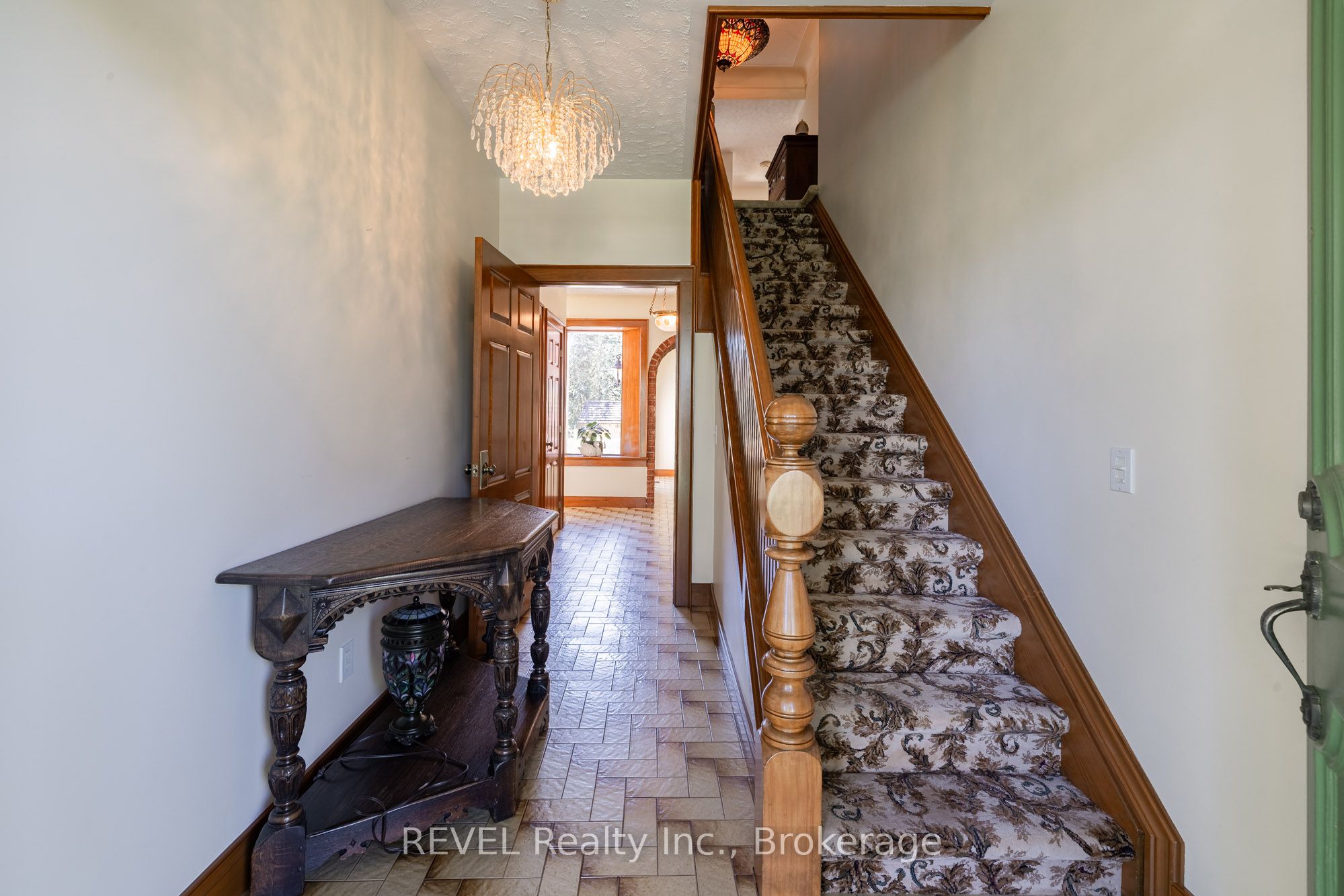 458 Chippawa Road Property Photo 21