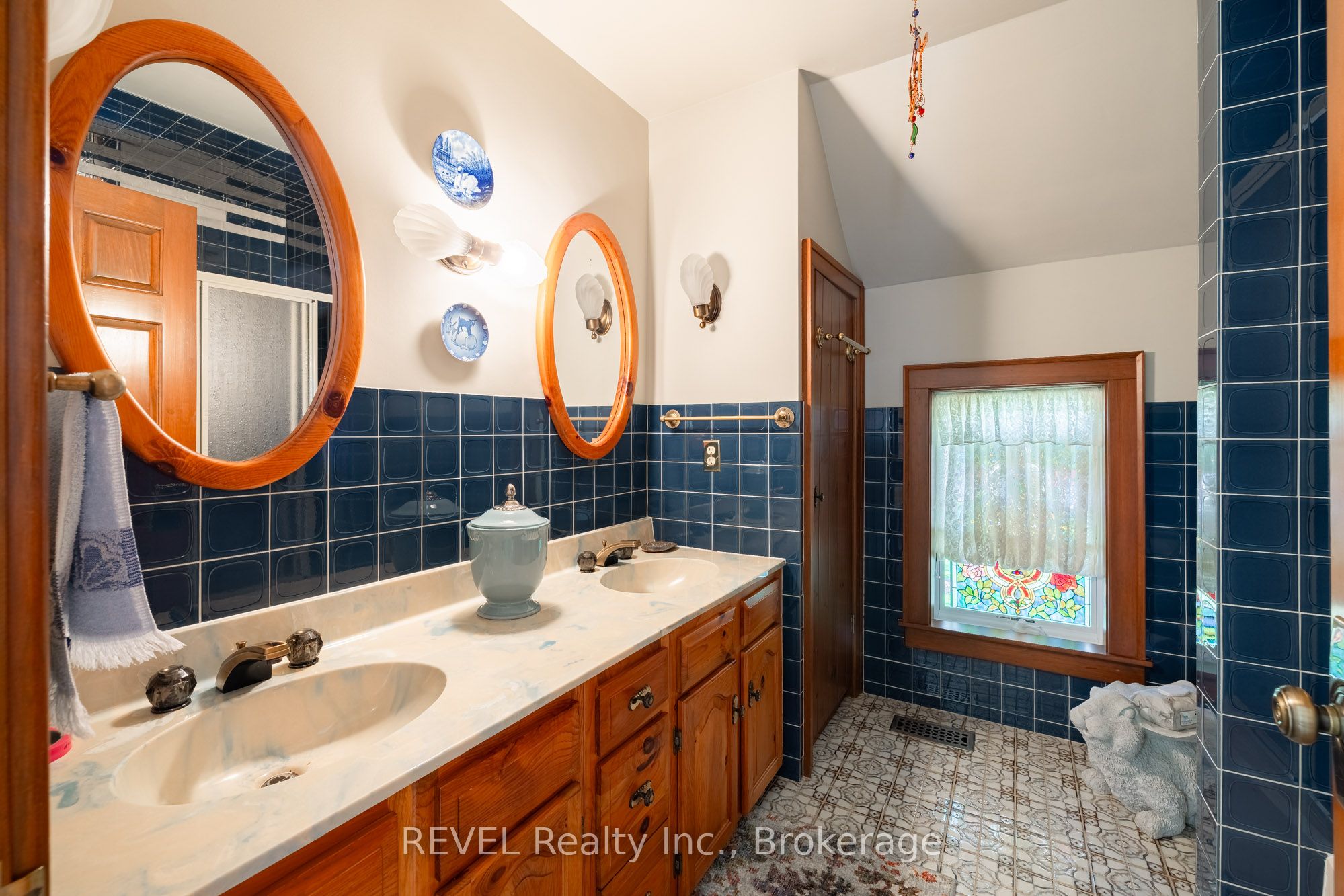 458 Chippawa Road Property Photo 26