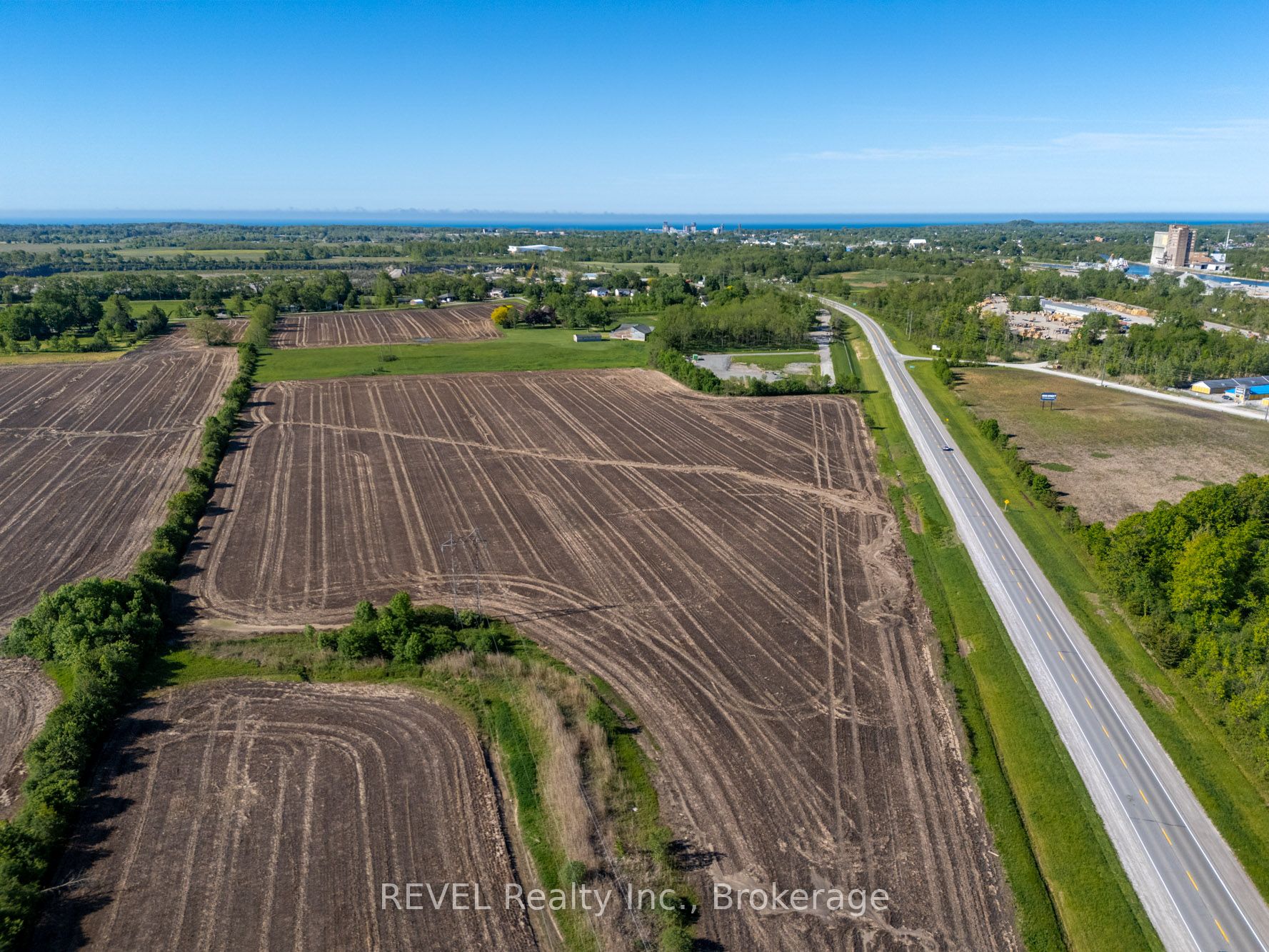 458 Chippawa Road Property Photo 34