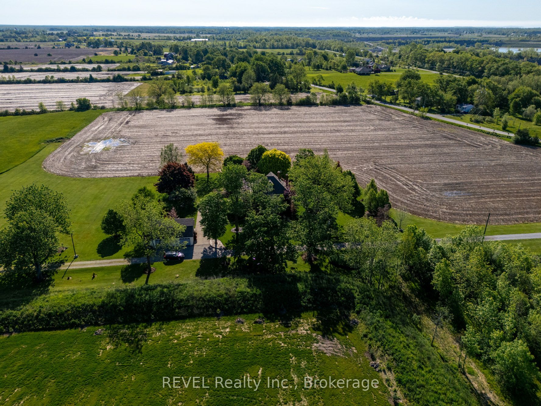 458 Chippawa Road Property Photo 35