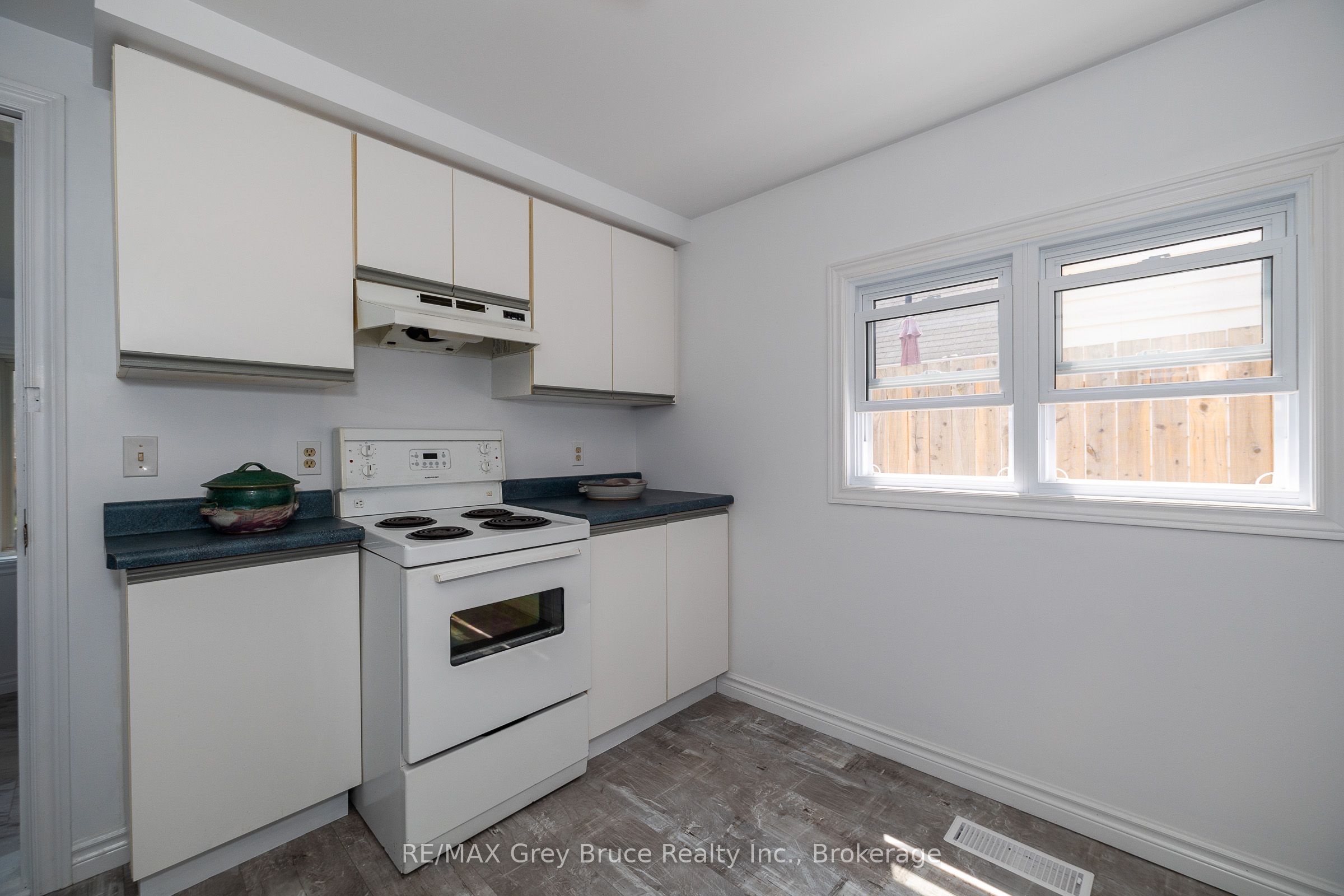 1809 3rd Avenue W Property Photo 10