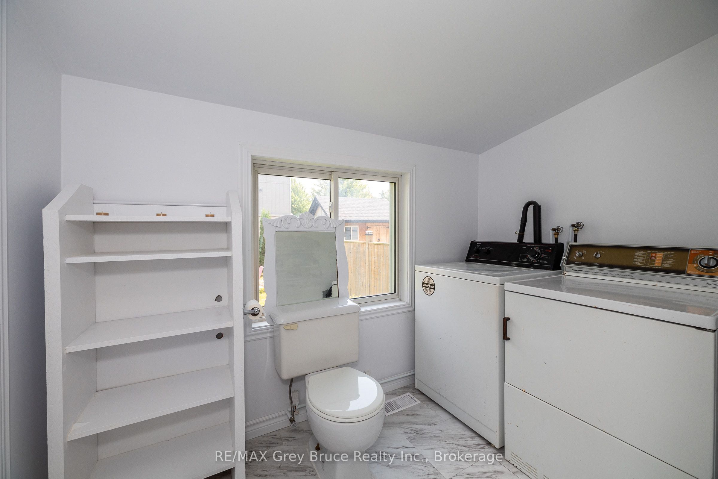 1809 3rd Avenue W Property Photo 11
