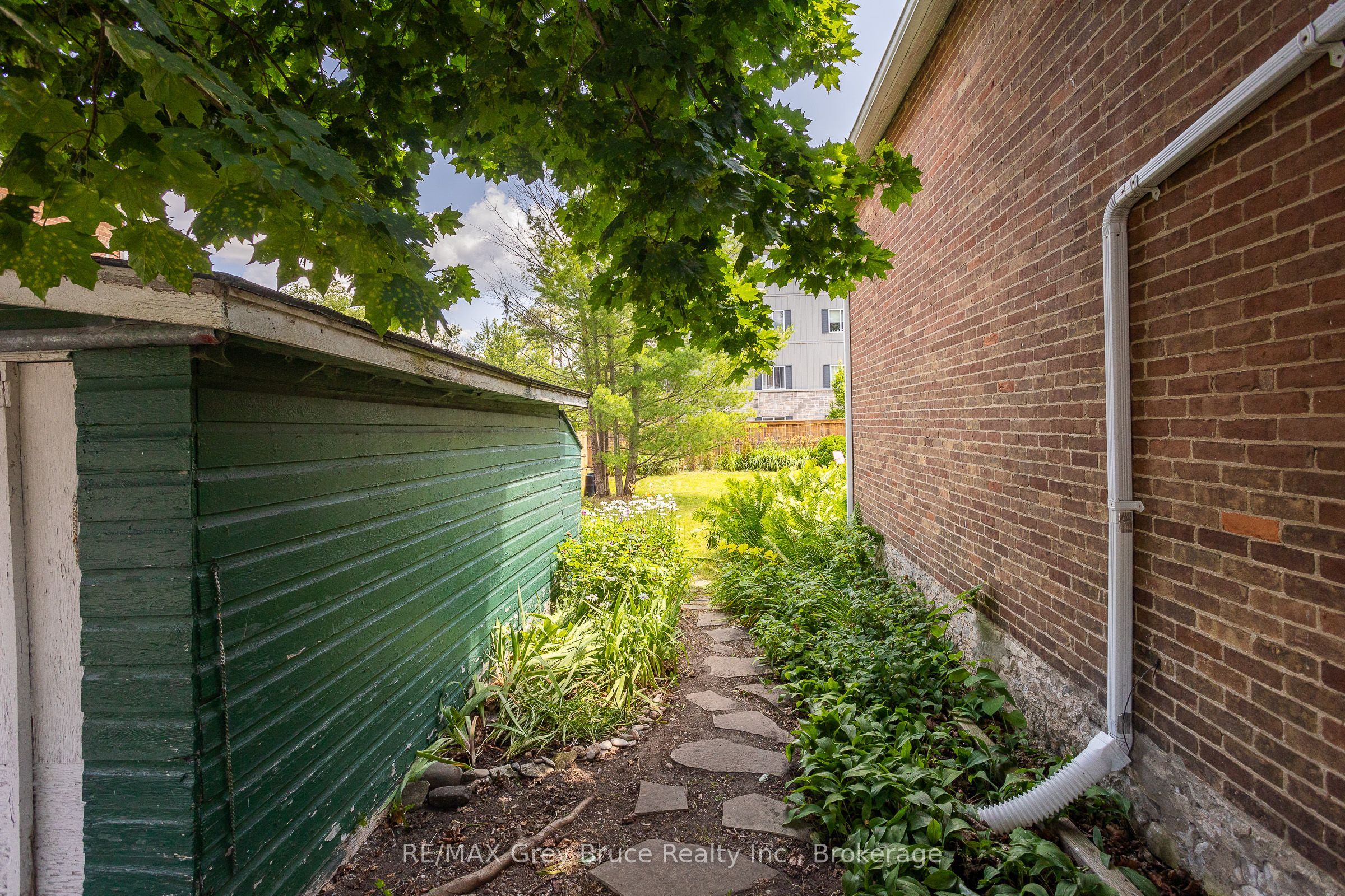 1809 3rd Avenue W Property Photo 18
