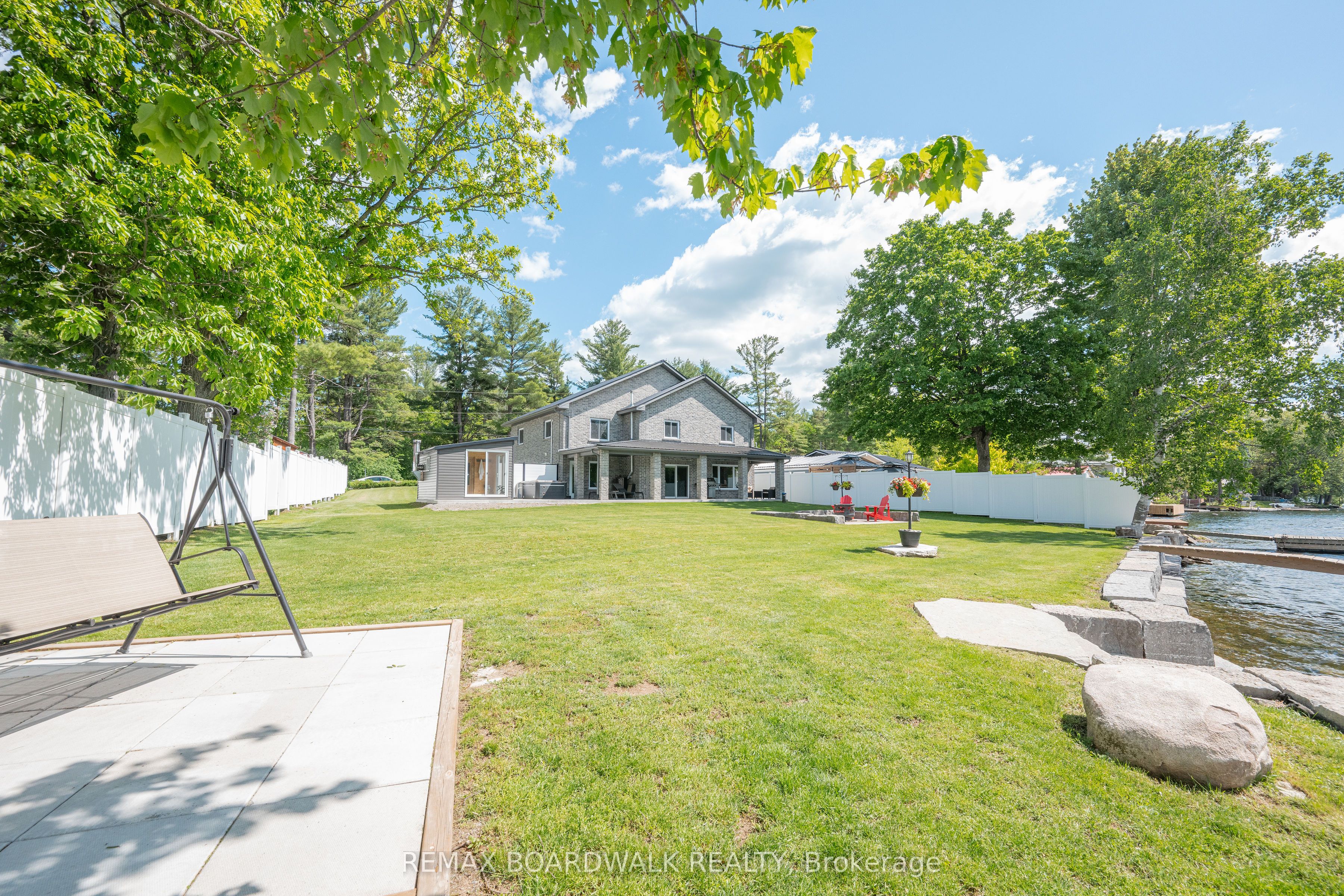 50 Kerry Forest Drive Property Photo 3
