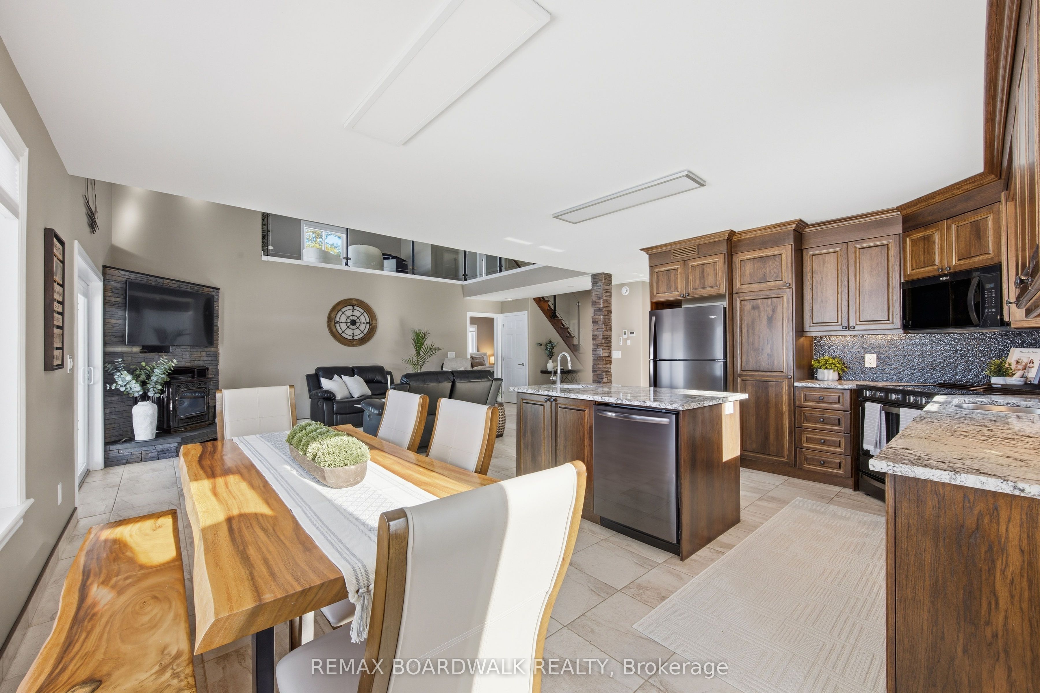 50 Kerry Forest Drive Property Photo 28