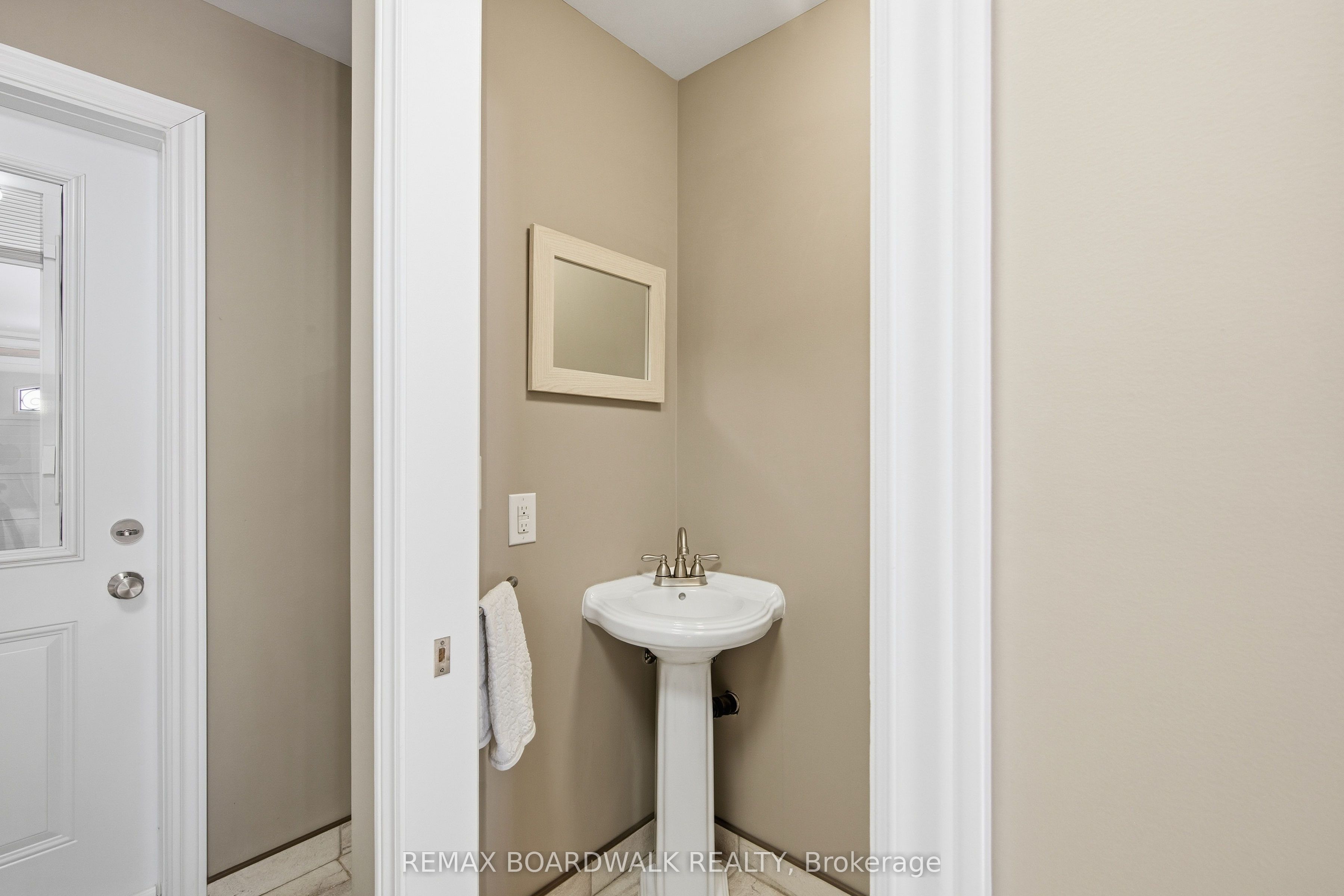 50 Kerry Forest Drive Property Photo 35