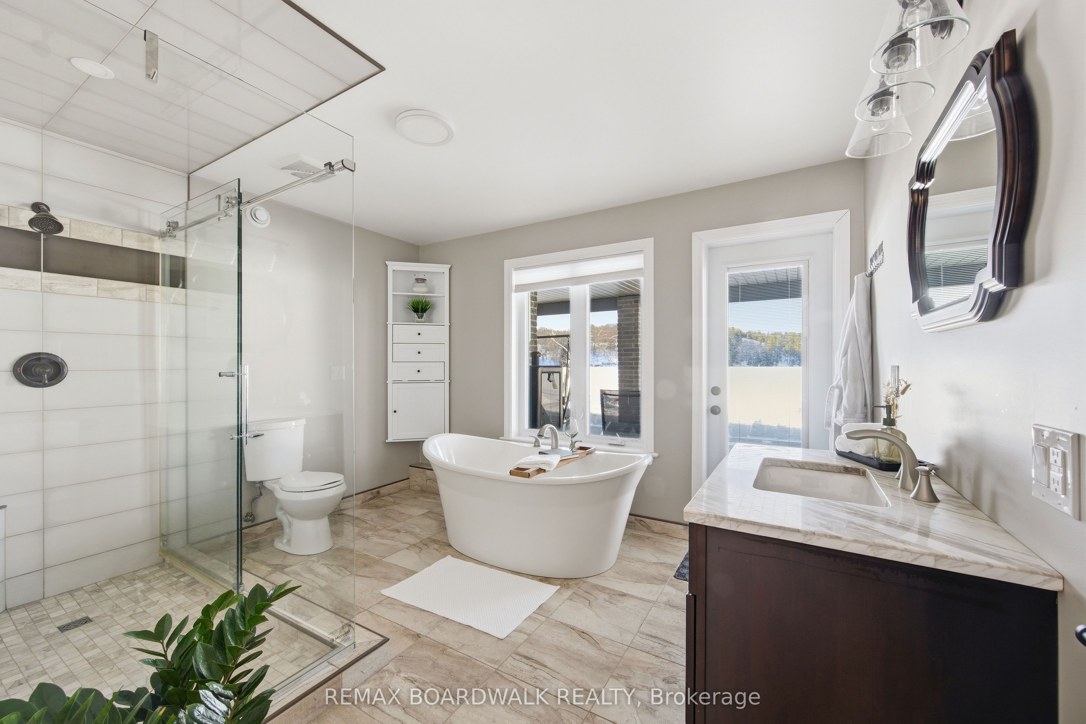 50 Kerry Forest Drive Property Photo 37