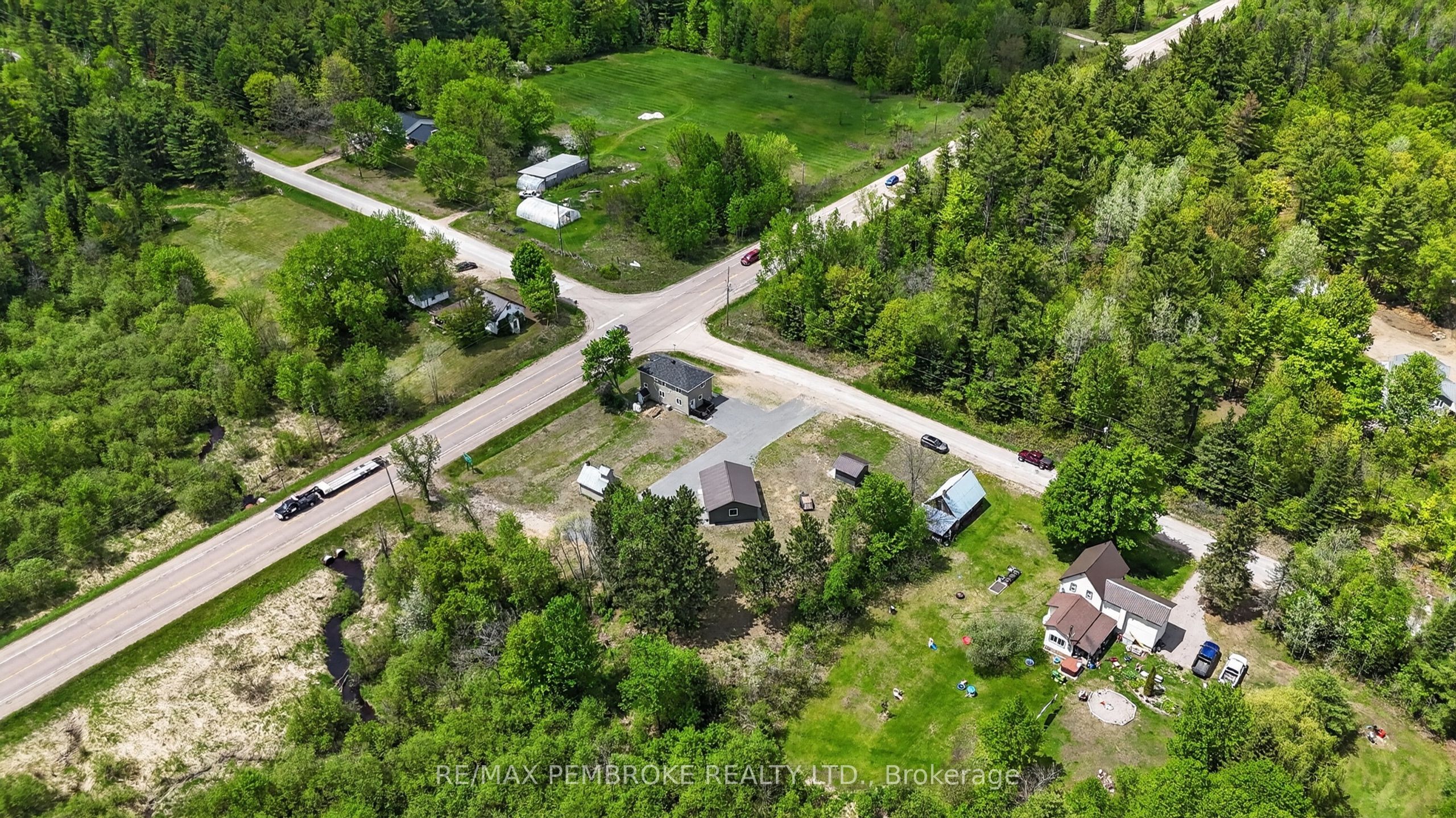 387 Sell Road Property Photo 45