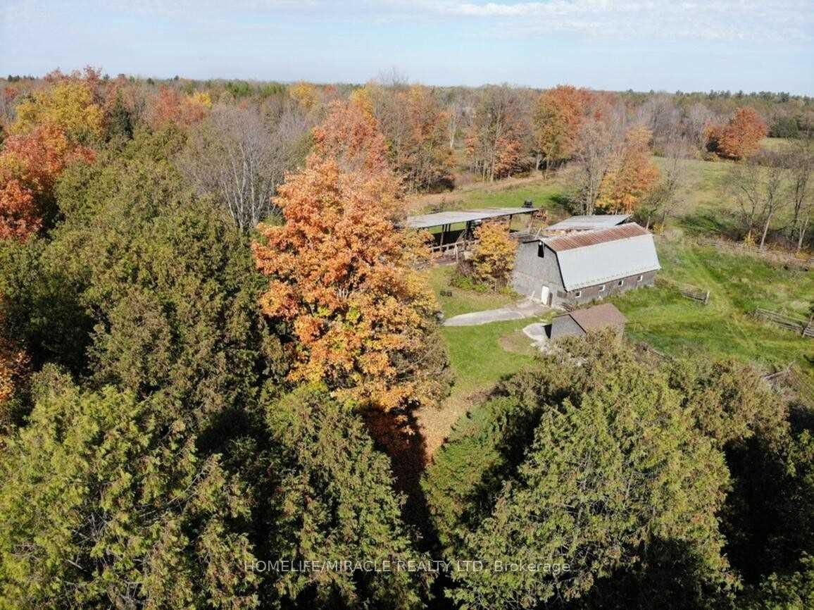 1929 8th Line Road Property Photo 33