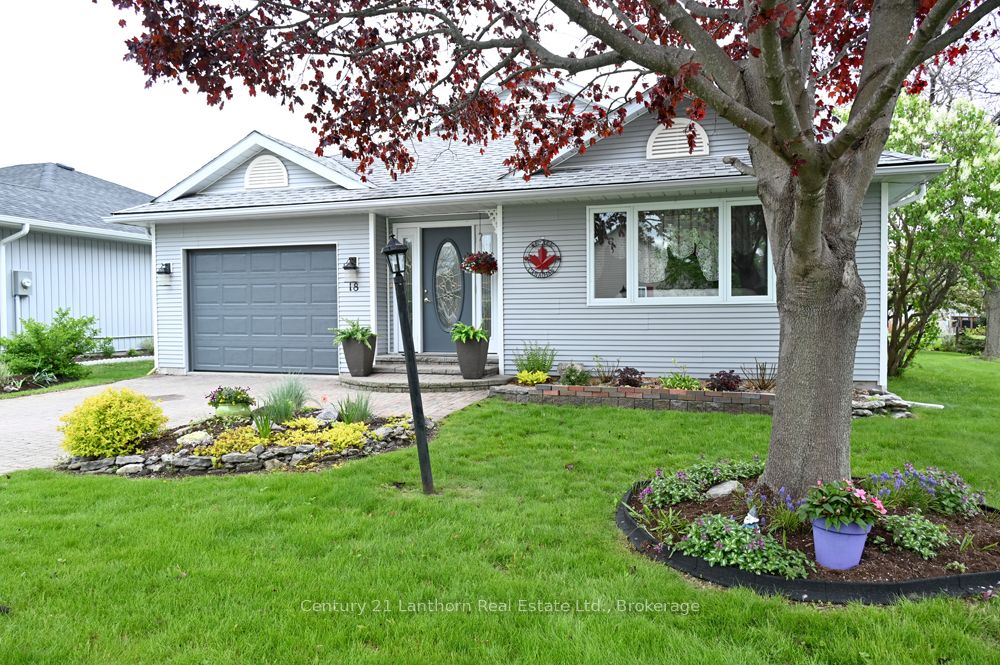 18 Cretney Drive S Property Photo 1